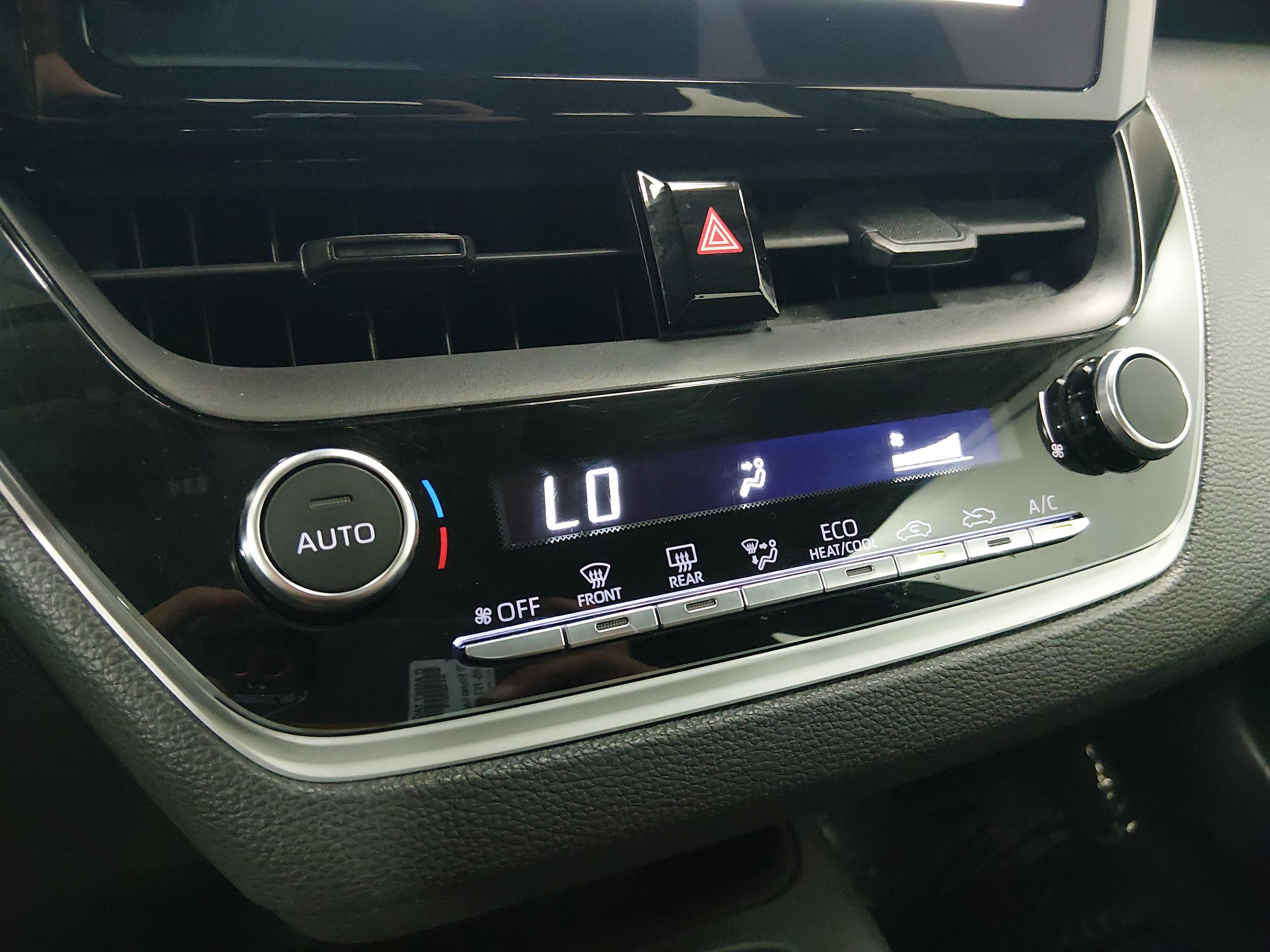 Toyota Corolla Le Cvt - Thumbnail 17