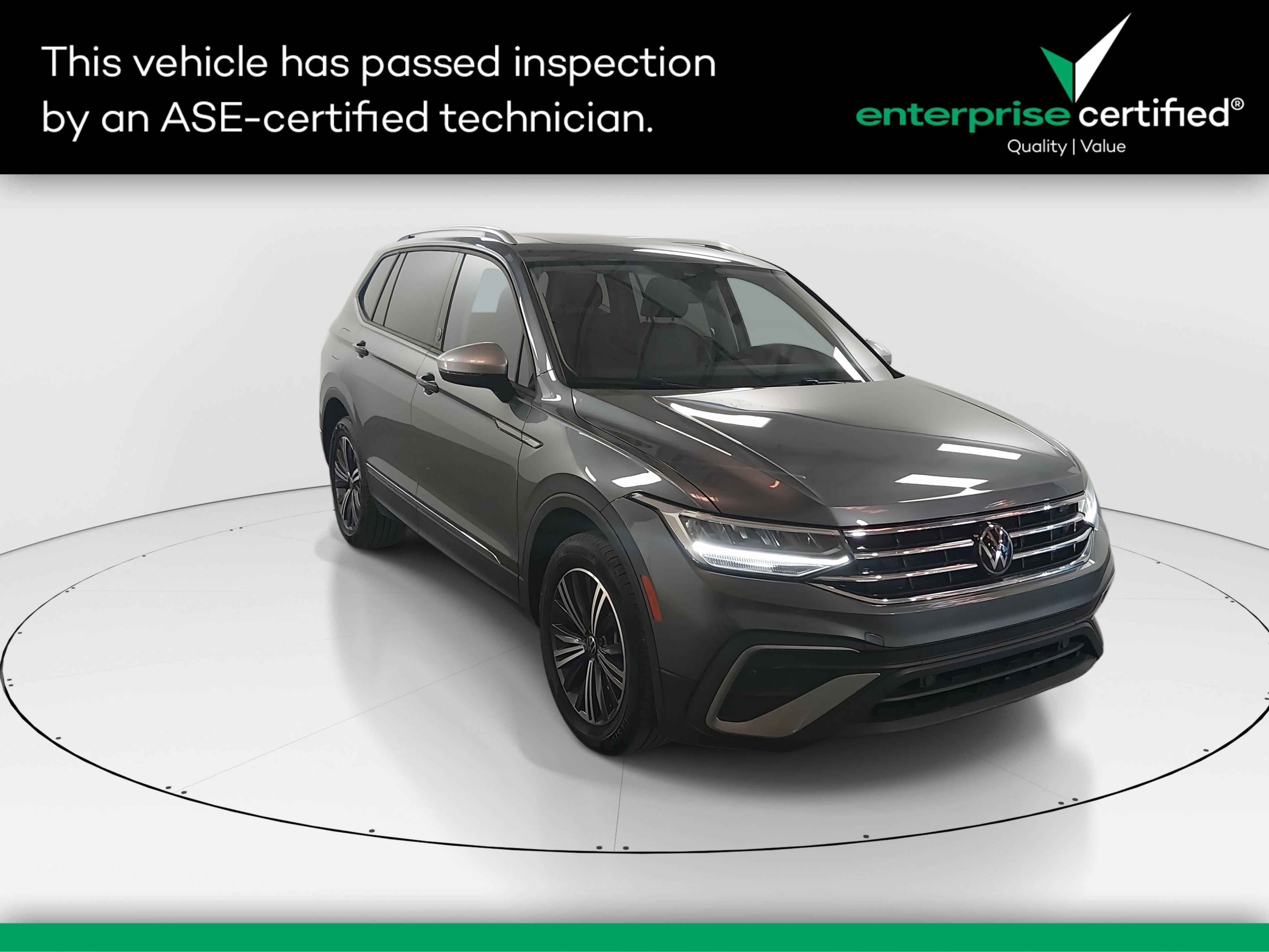 Volkswagen Tiguan 2.0T Wolfsburg Edition Fwd - View 1