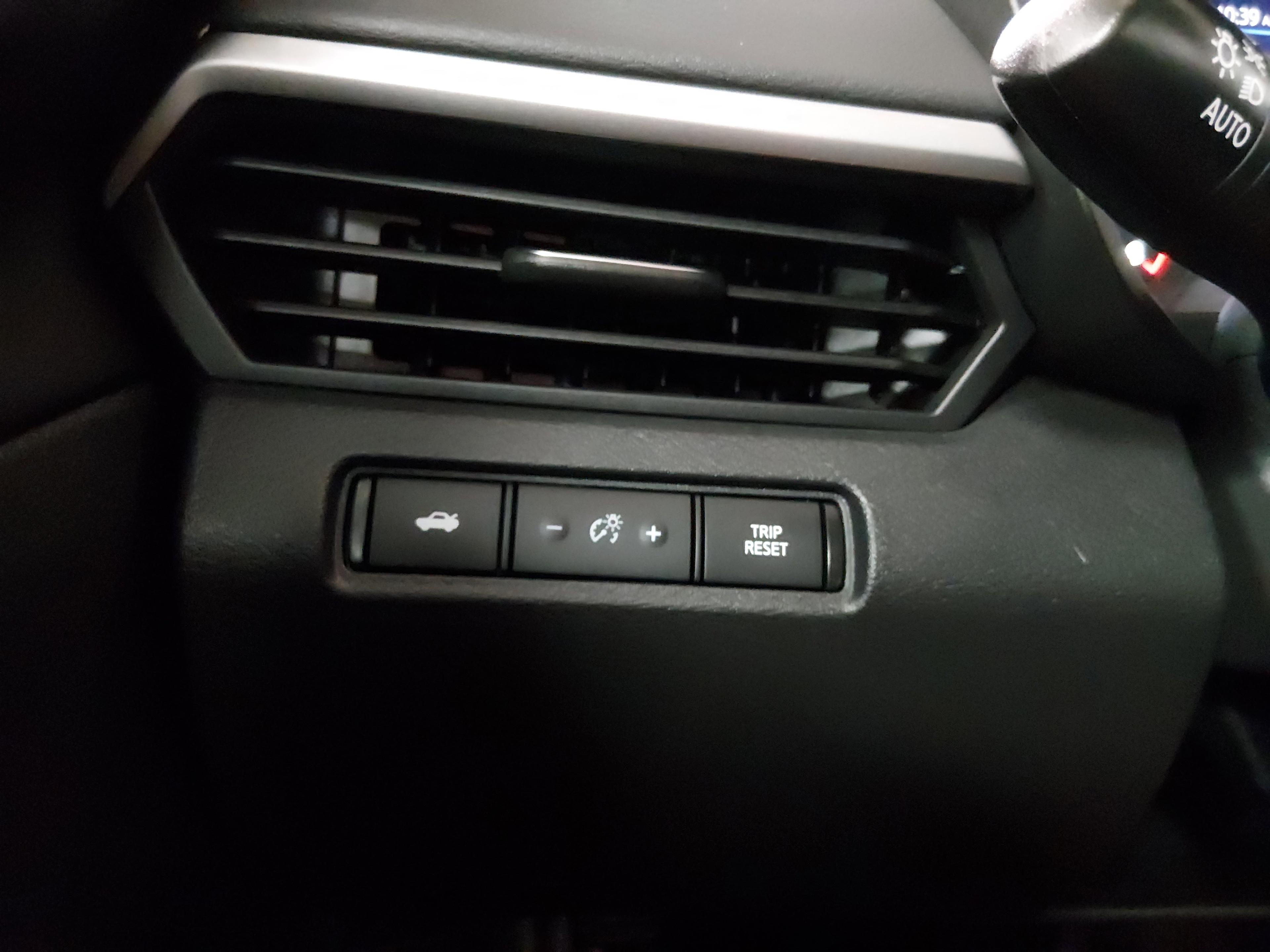 Nissan Altima 2.5 S Sedan - Thumbnail 13