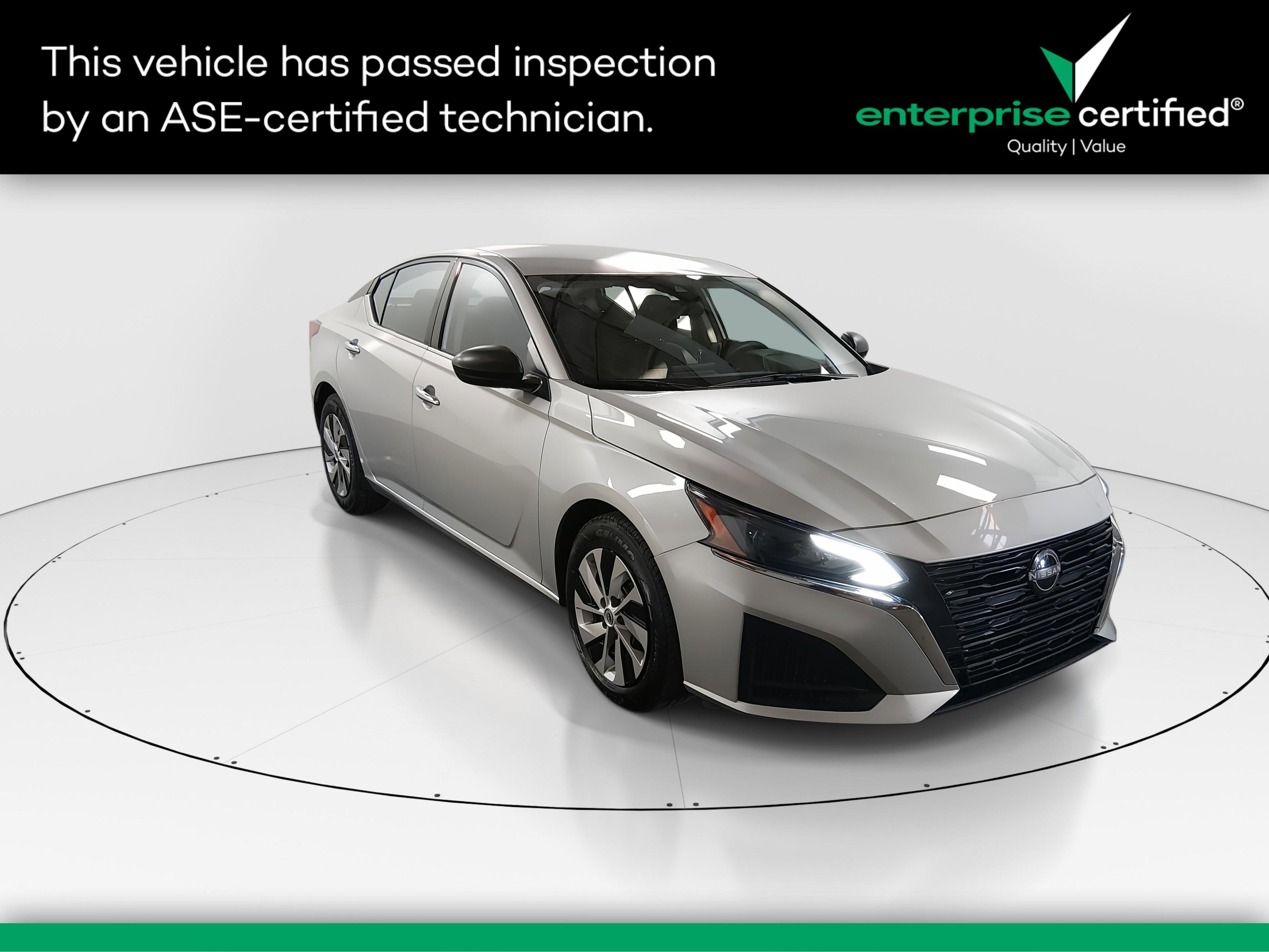 Nissan Altima 2.5 S Sedan - View 1