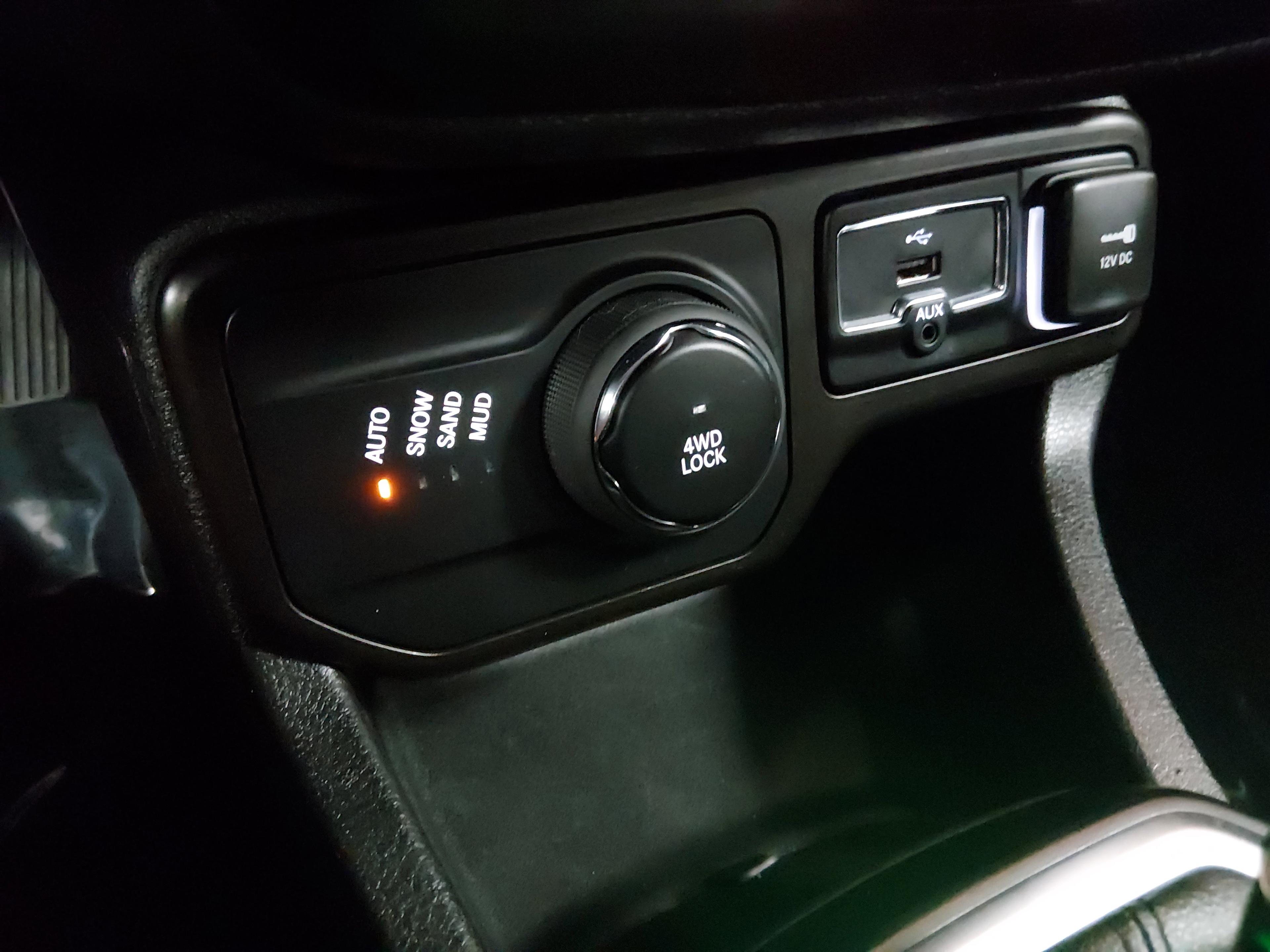 Jeep Renegade Latitude 4X4 - Thumbnail 17