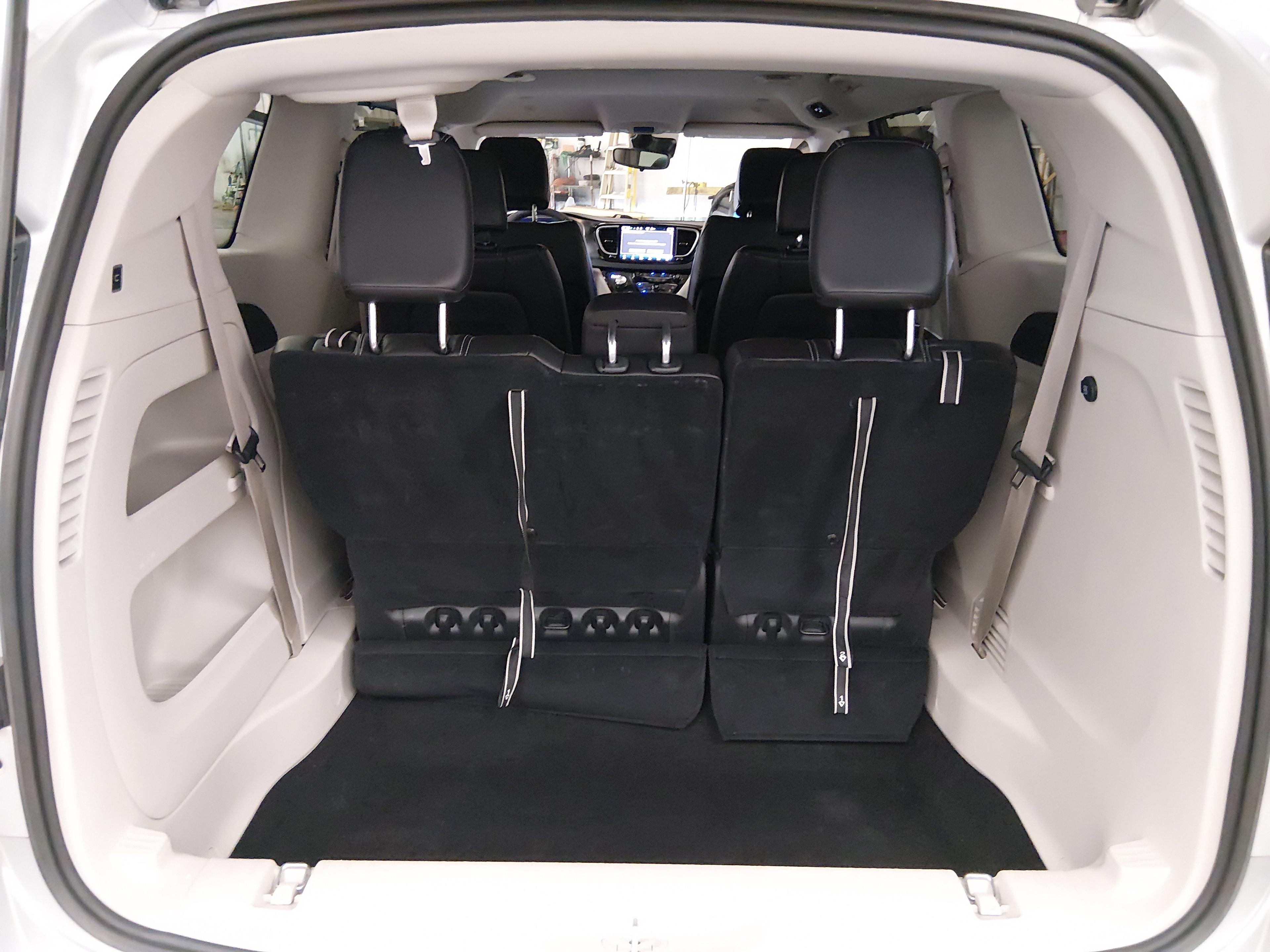 Chrysler Pacifica Touring L Fwd - Thumbnail 11