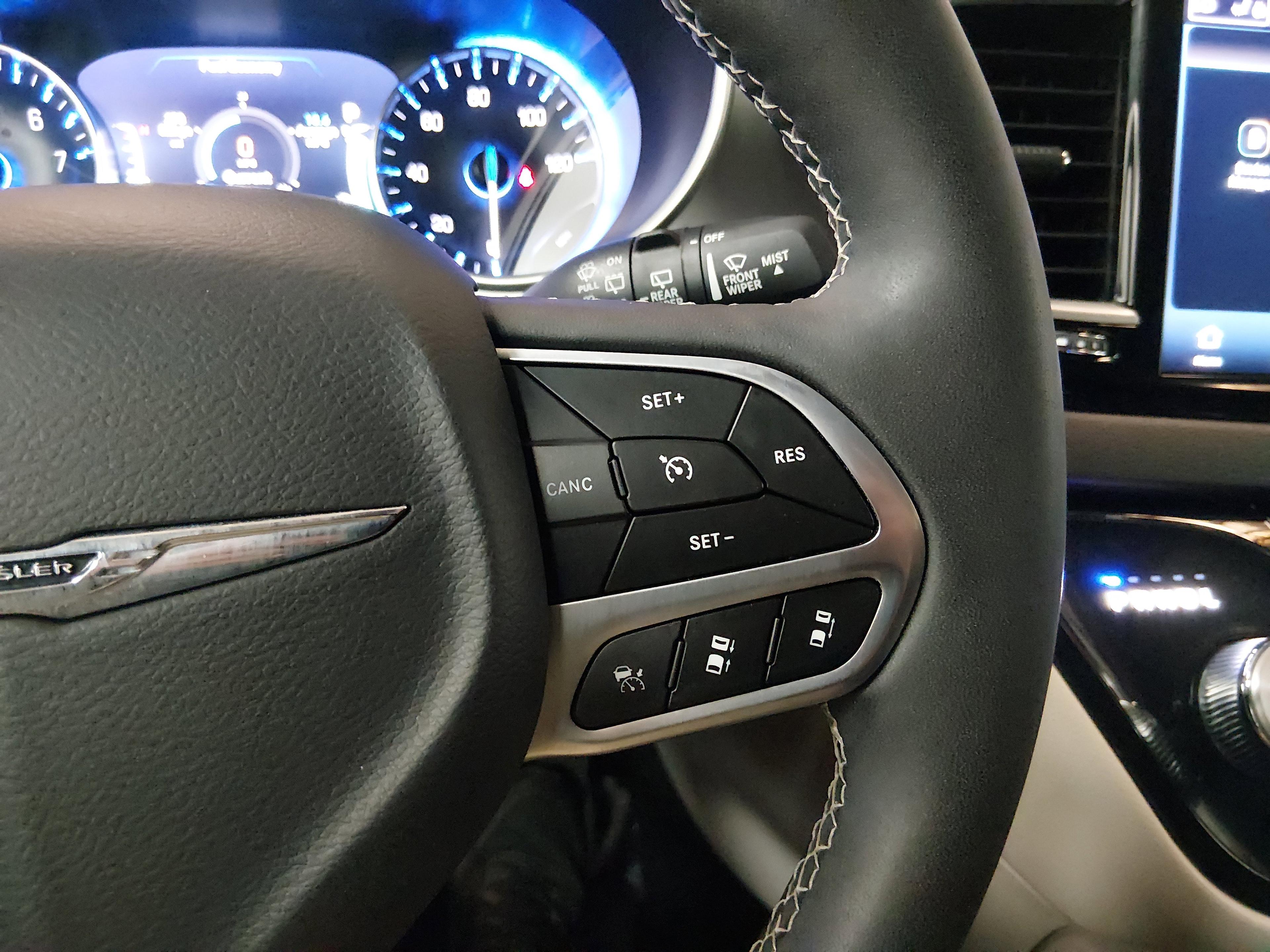 Chrysler Pacifica Touring L Fwd - Thumbnail 20