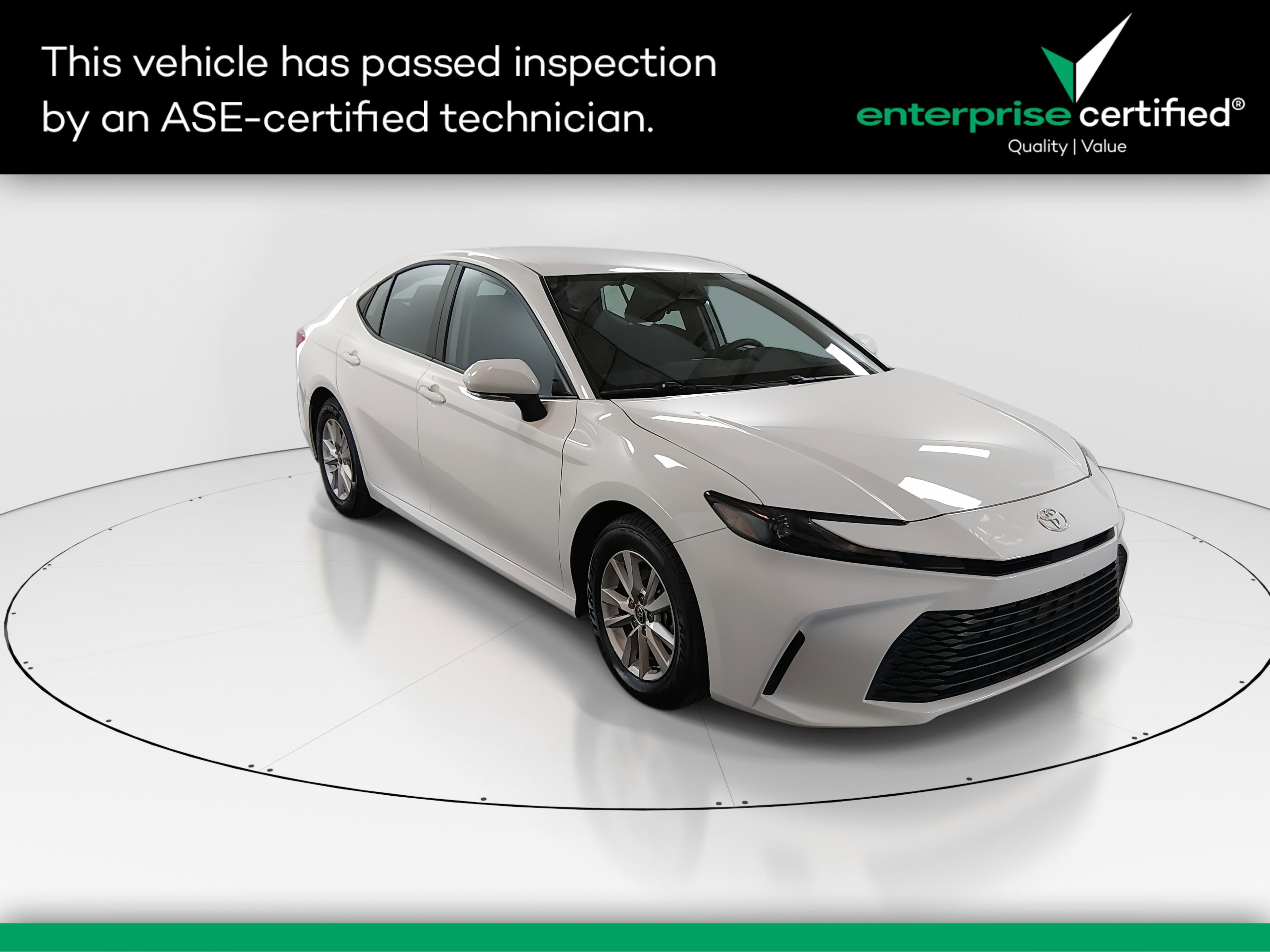 Toyota Camry Le - View 1