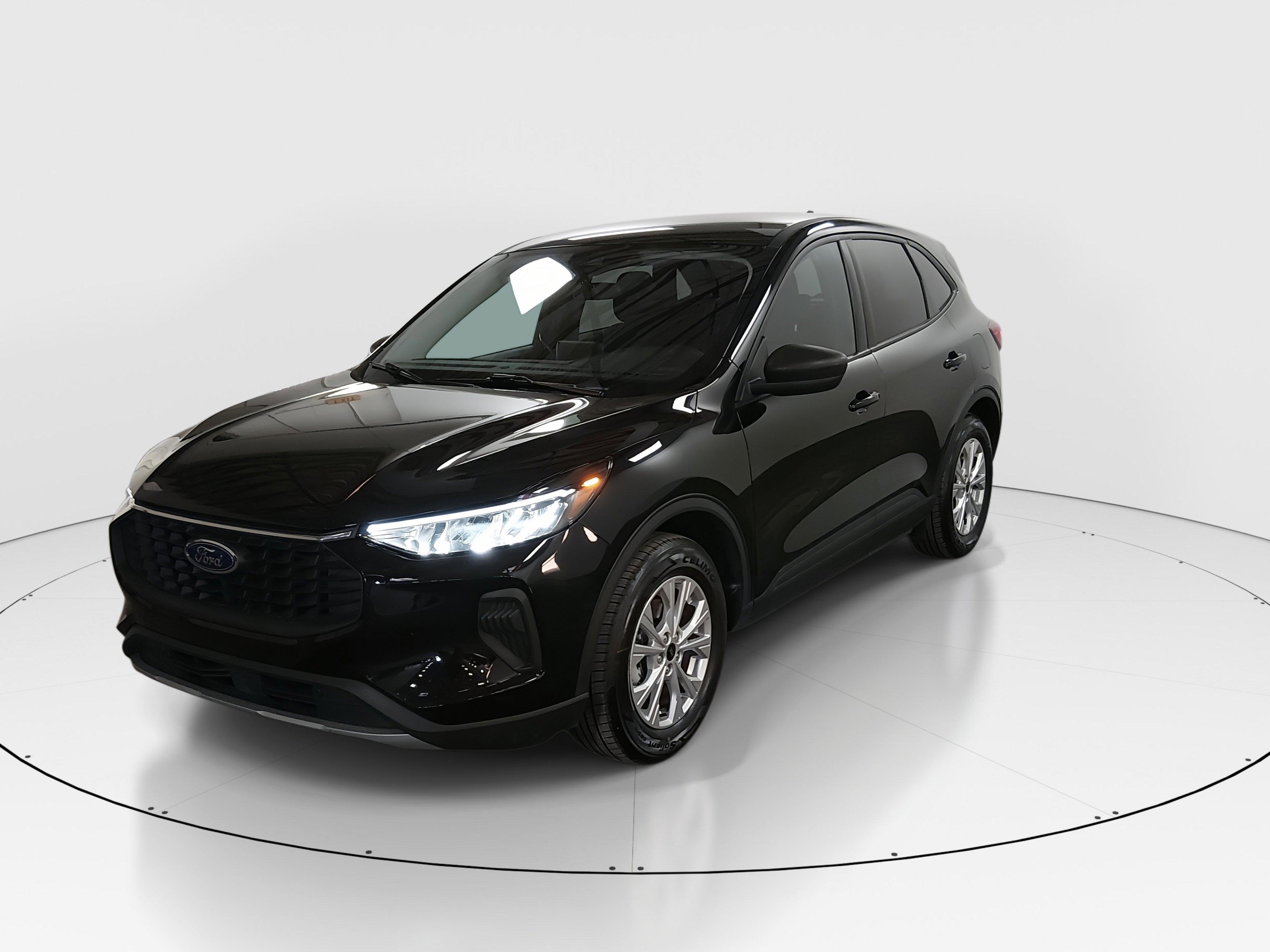 Ford Escape Active Fwd - Thumbnail 3