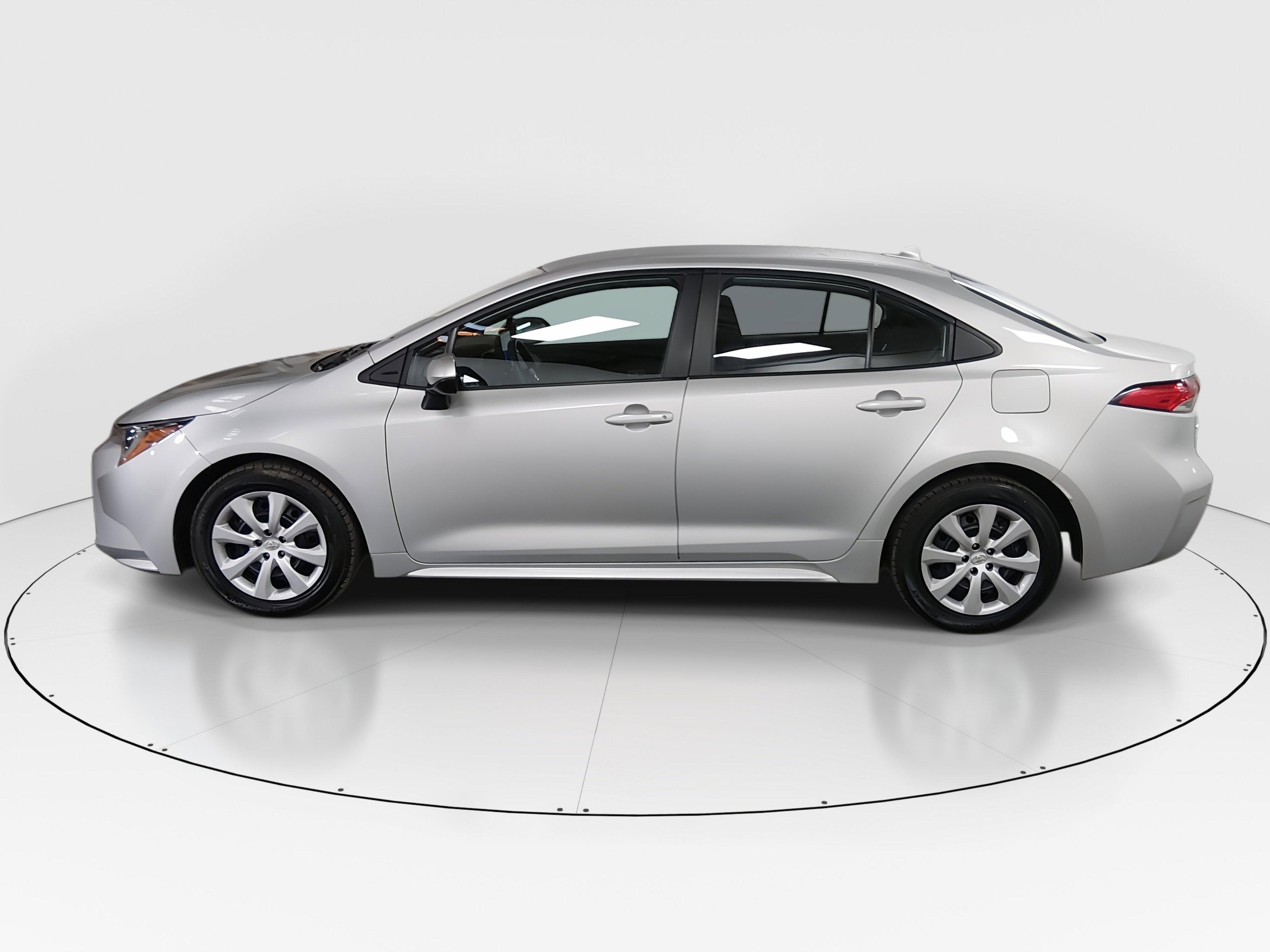 Toyota Corolla Le Cvt - Thumbnail 4