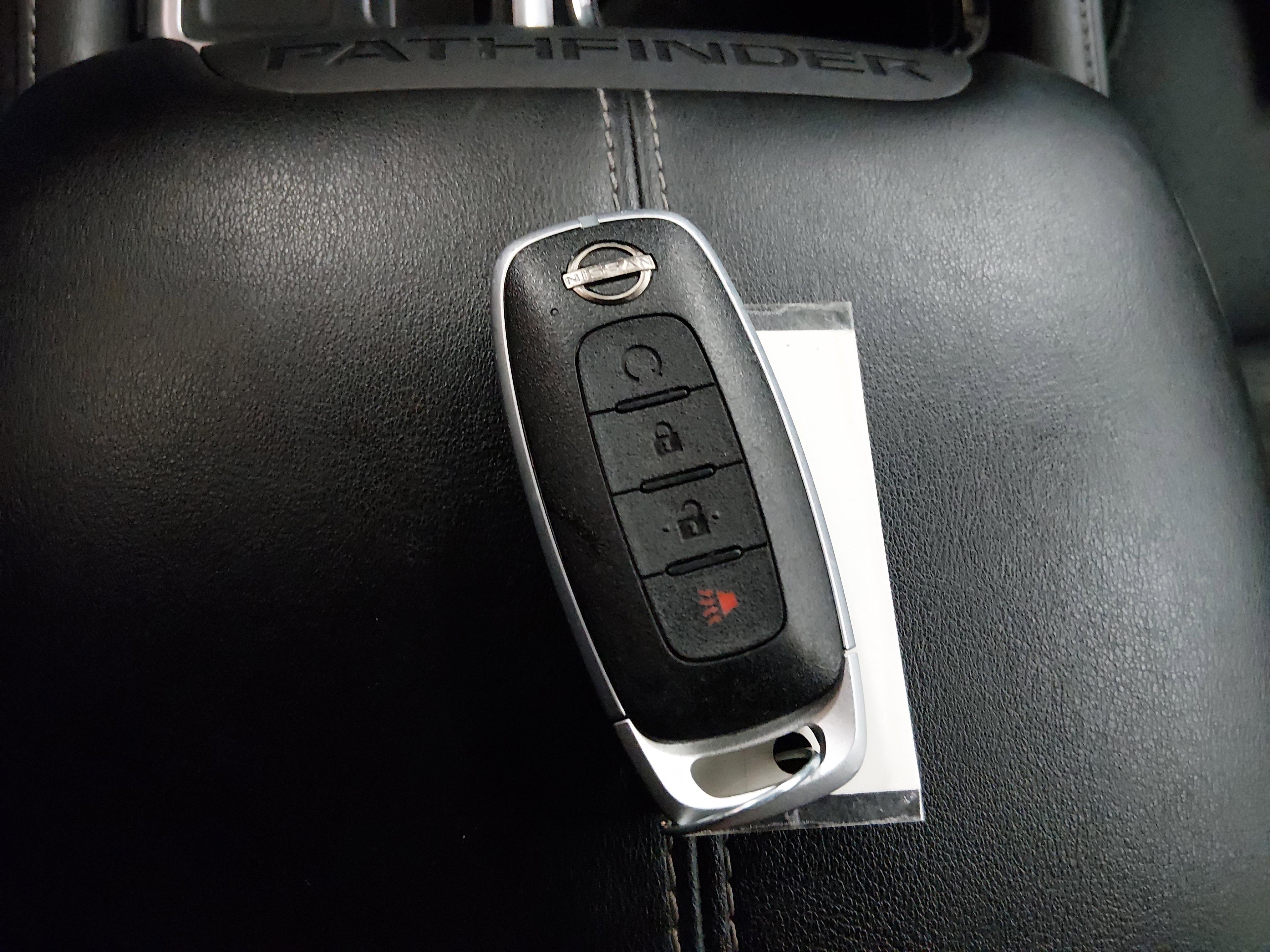 Nissan Pathfinder Sv 2Wd - Thumbnail 15