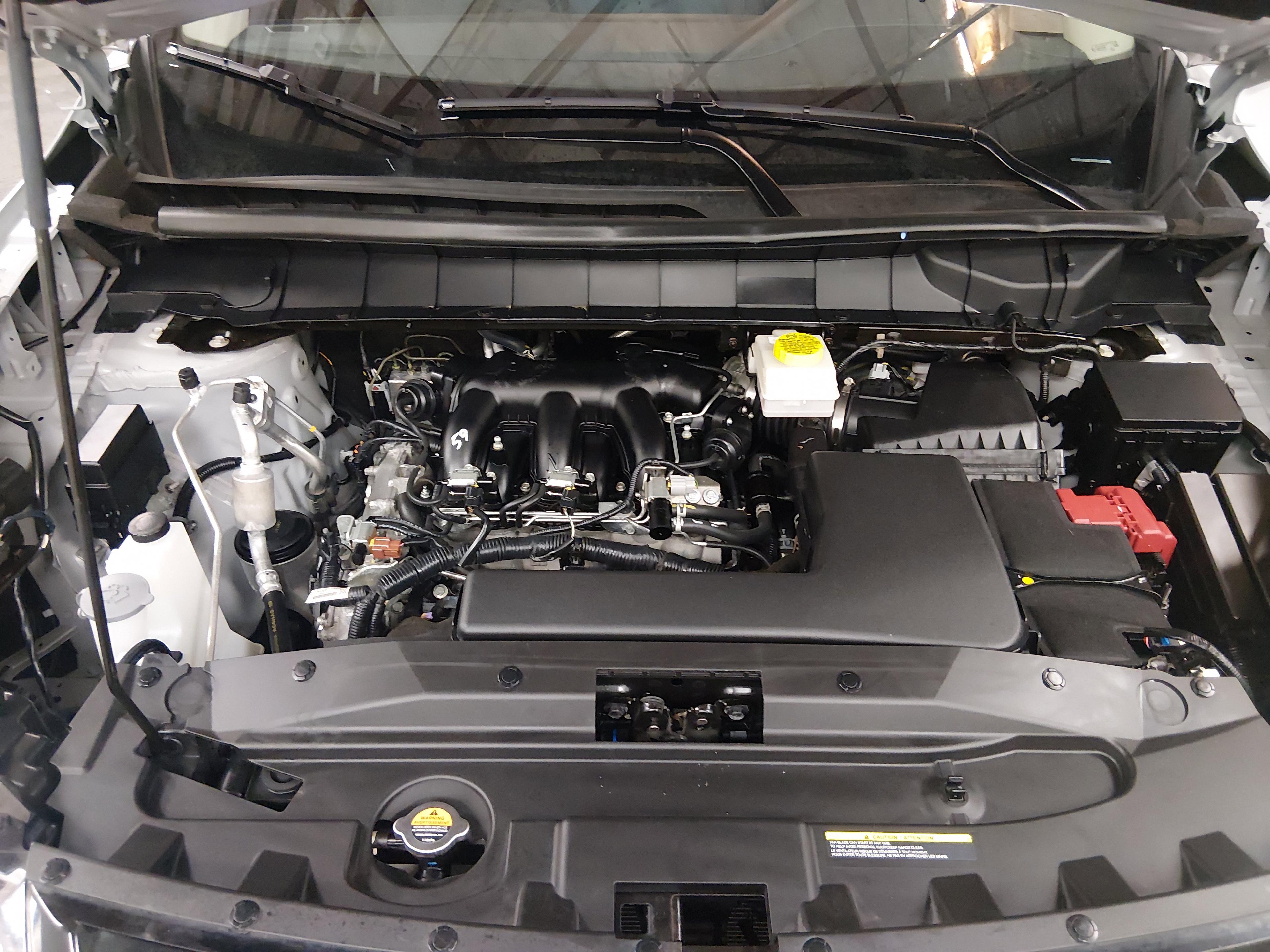 Nissan Pathfinder Sv 2Wd - Thumbnail 9