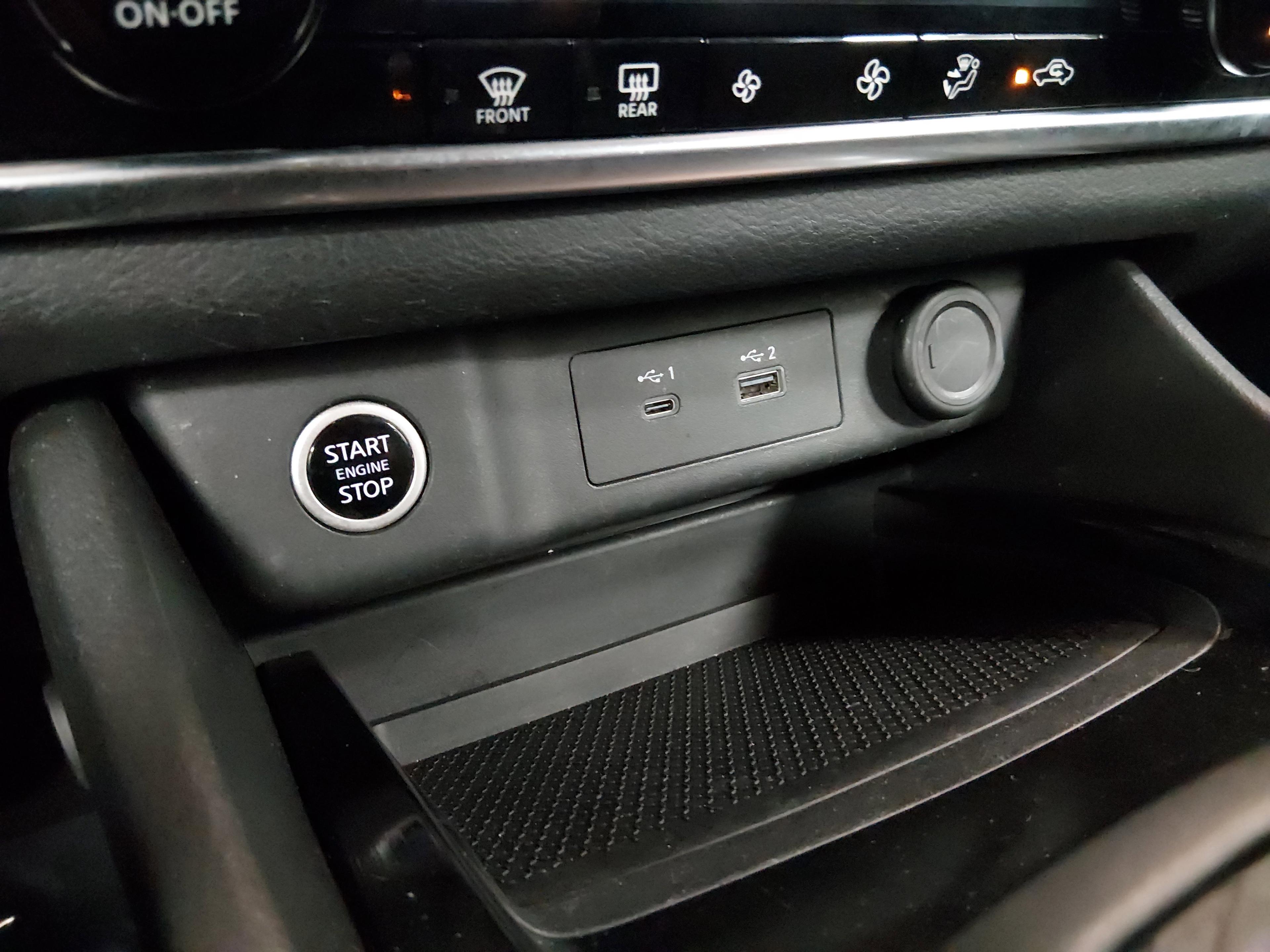 Nissan Rogue - Thumbnail 18