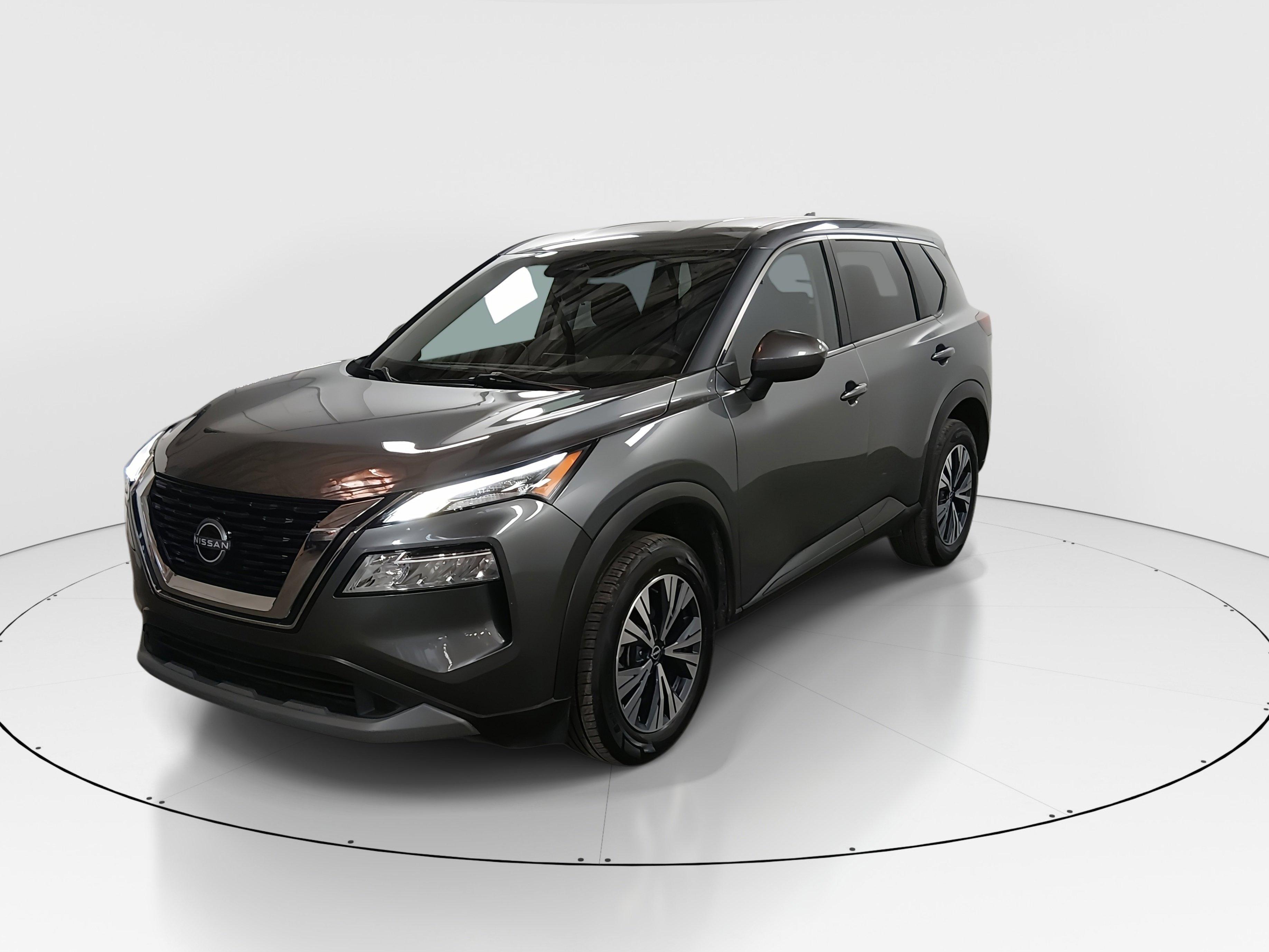 Nissan Rogue - Thumbnail 3