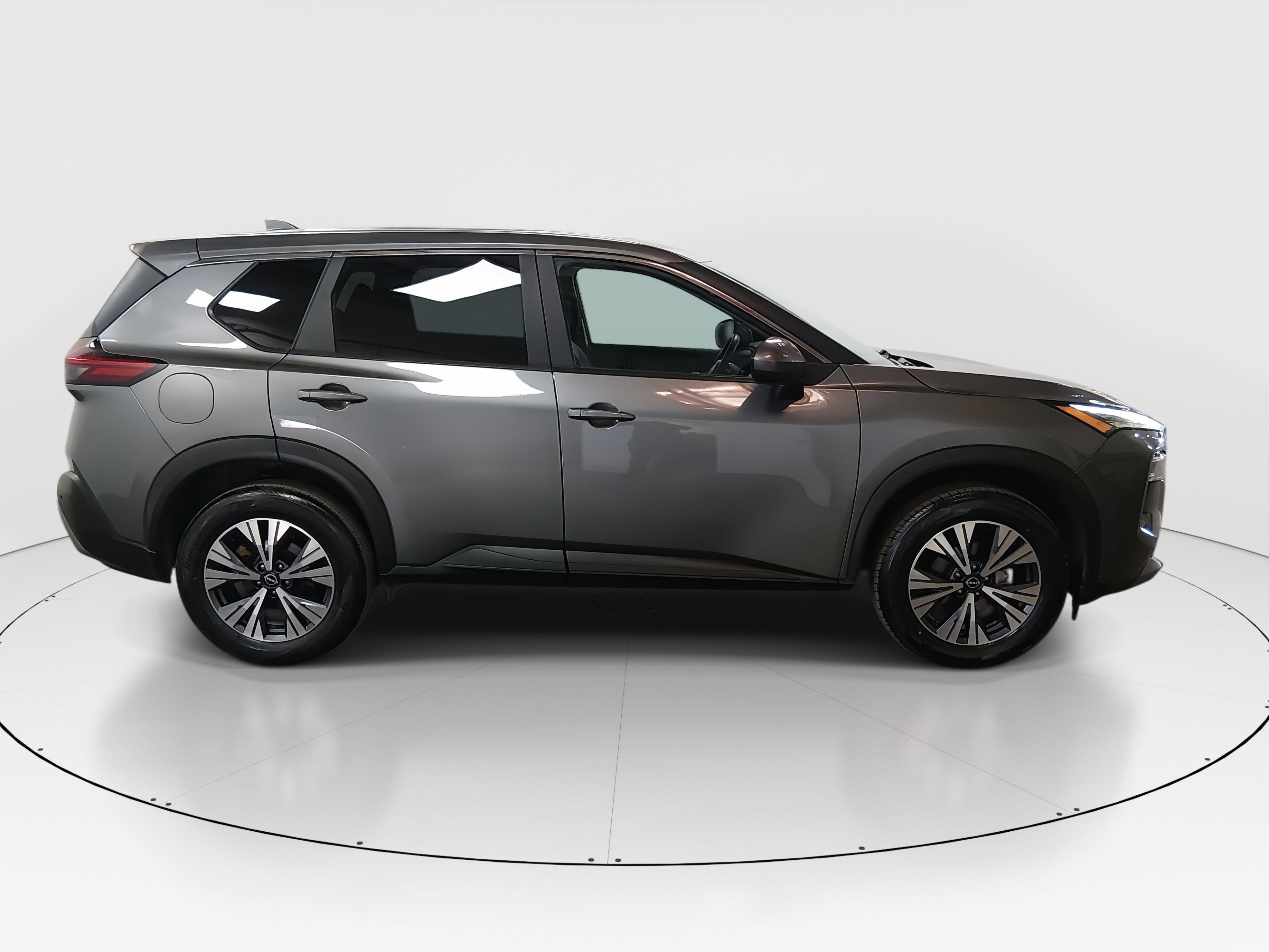 Nissan Rogue - Thumbnail 8