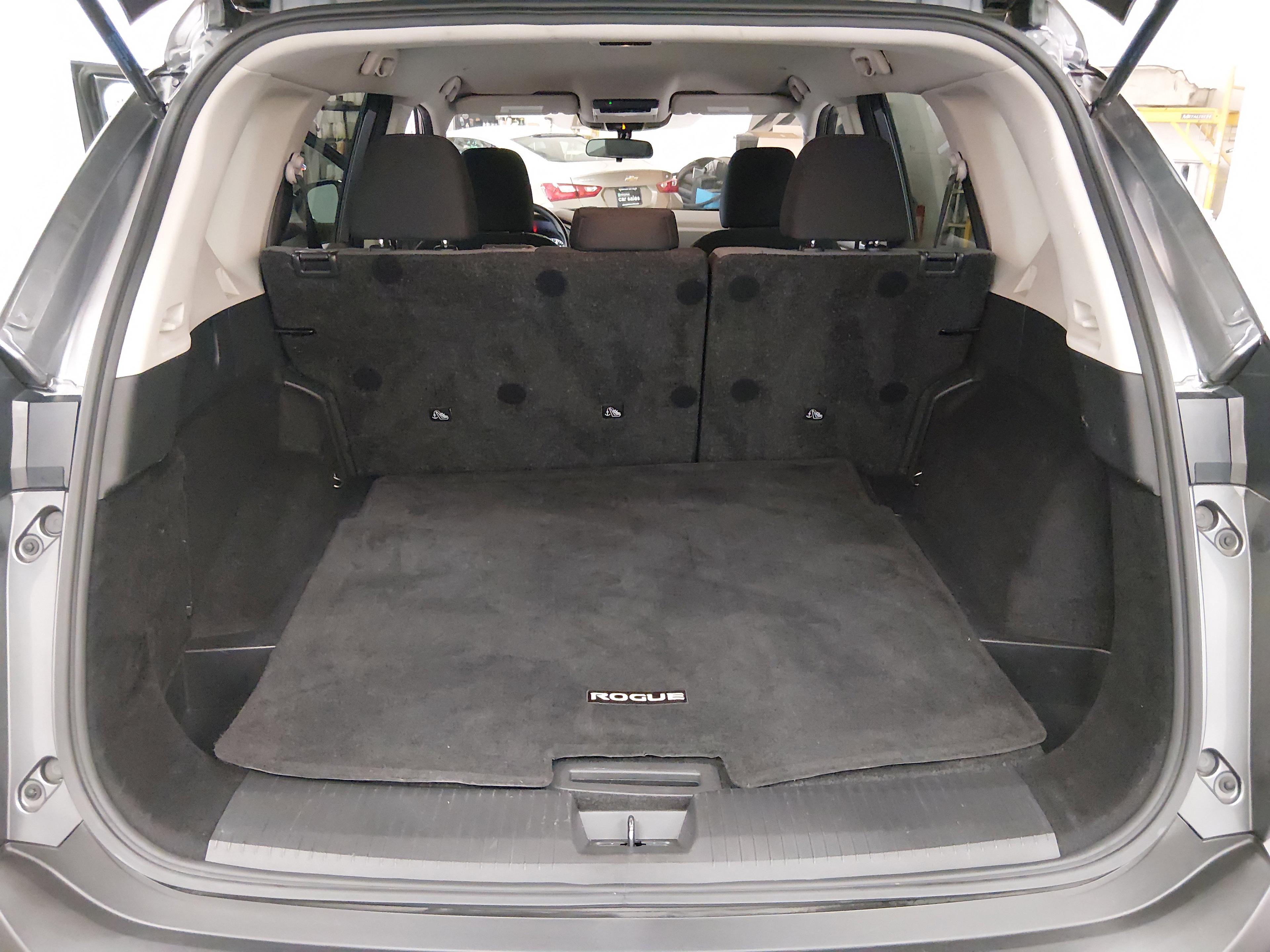 Nissan Rogue - Thumbnail 11