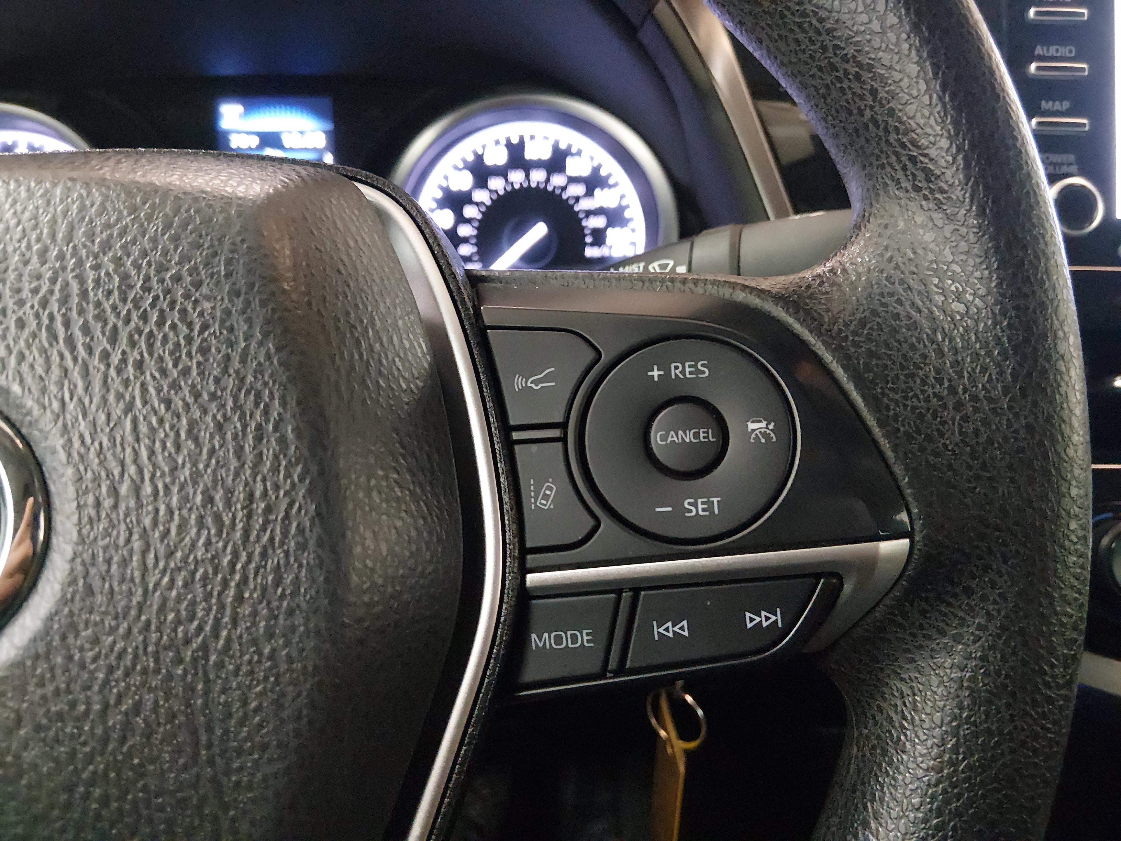 Toyota Camry Le Auto - Thumbnail 18