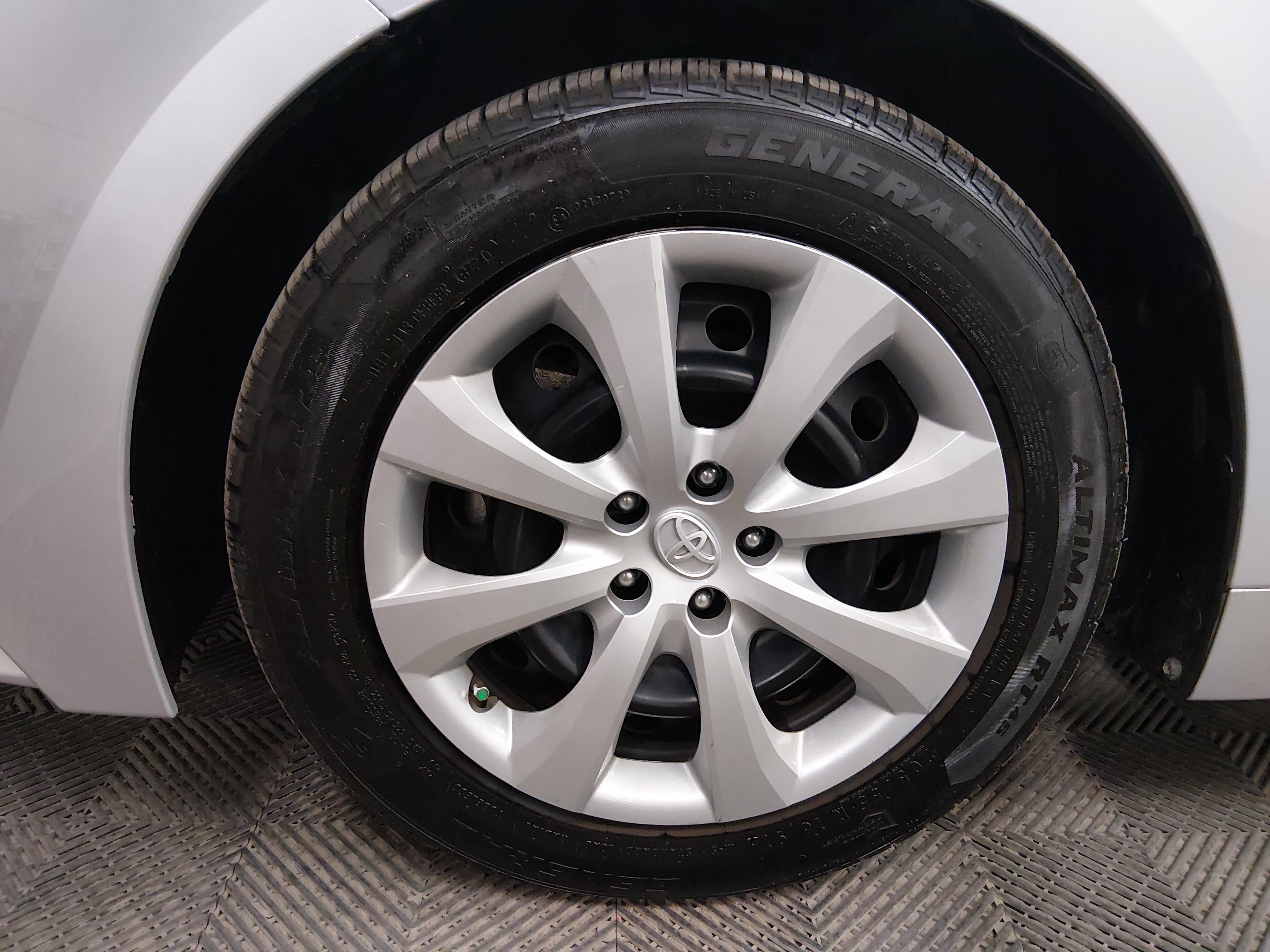 Toyota Corolla Le Cvt - Thumbnail 10