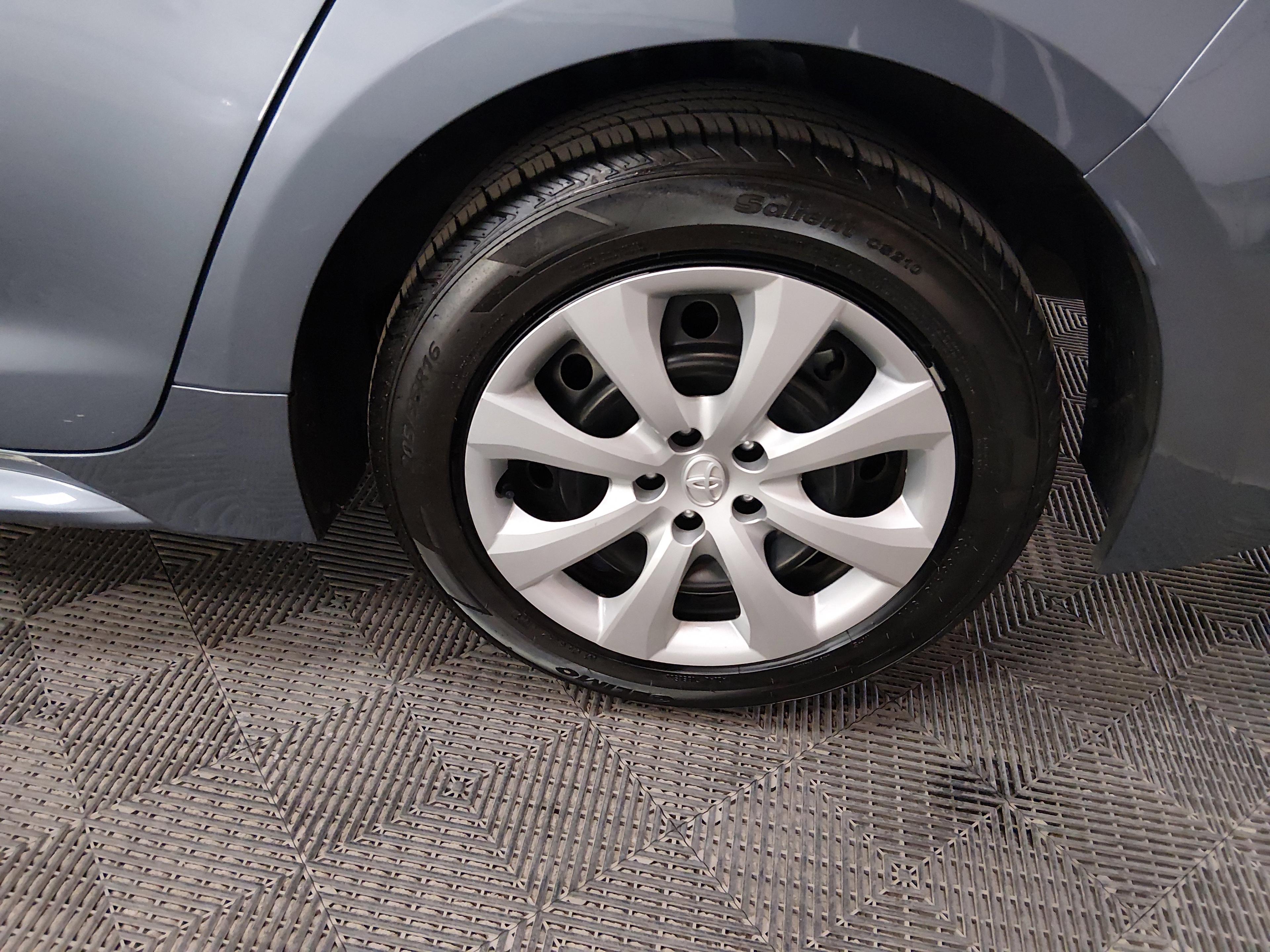 Toyota Corolla Le Cvt - Thumbnail 10