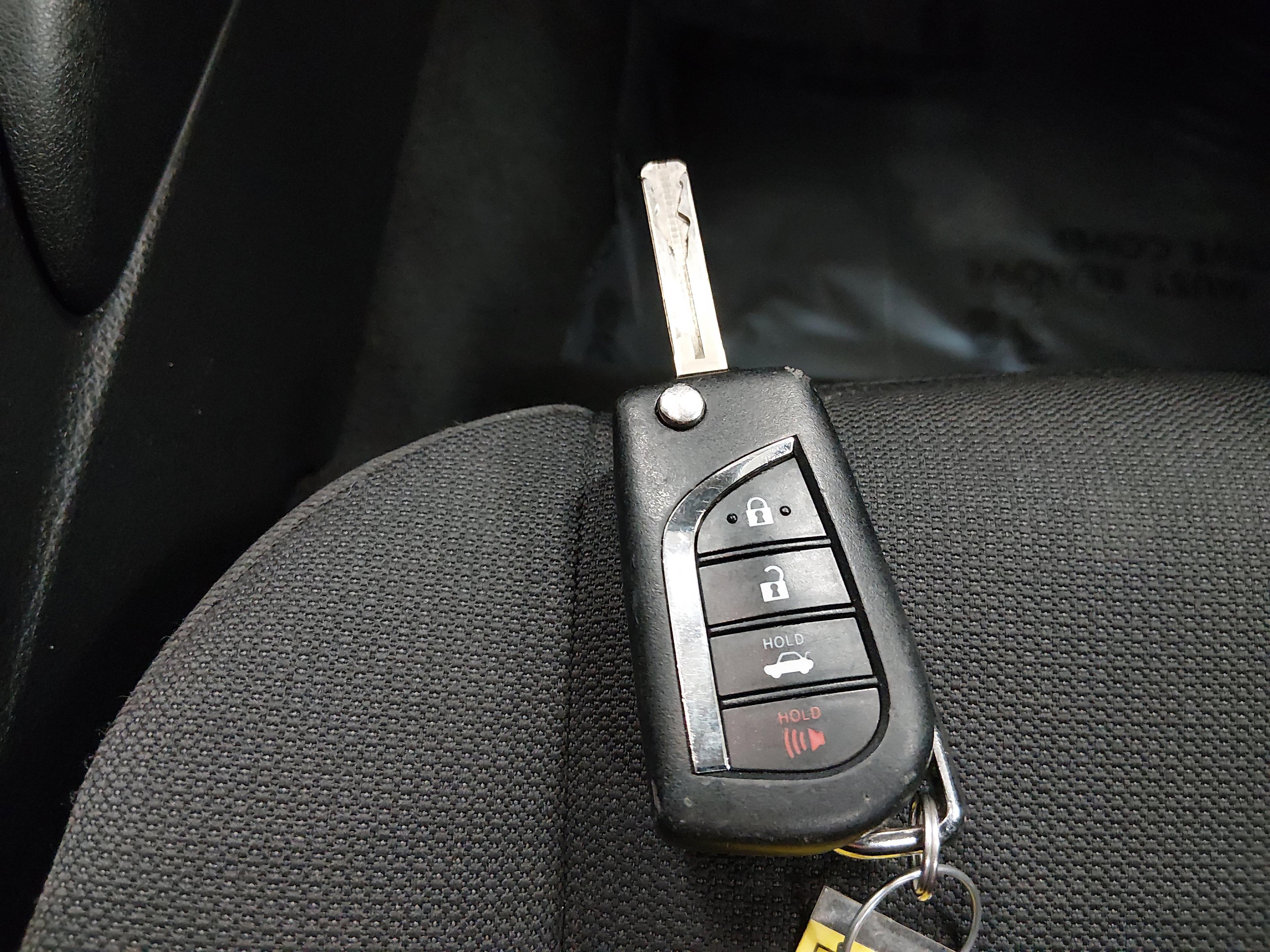 Toyota Corolla Le Cvt - Thumbnail 15