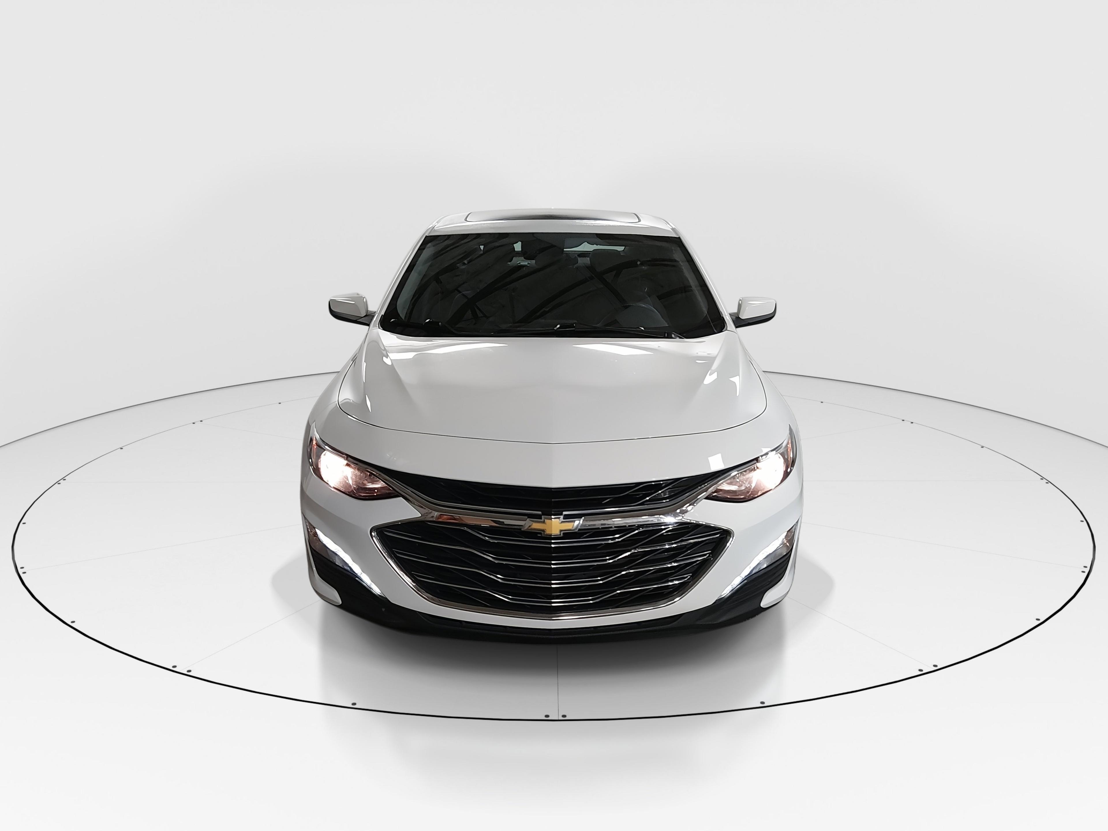 Chevrolet Malibu 4Dr Sdn 1Lt - Thumbnail 2