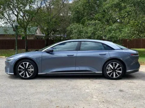 Lucid Air Touring - Thumbnail 5