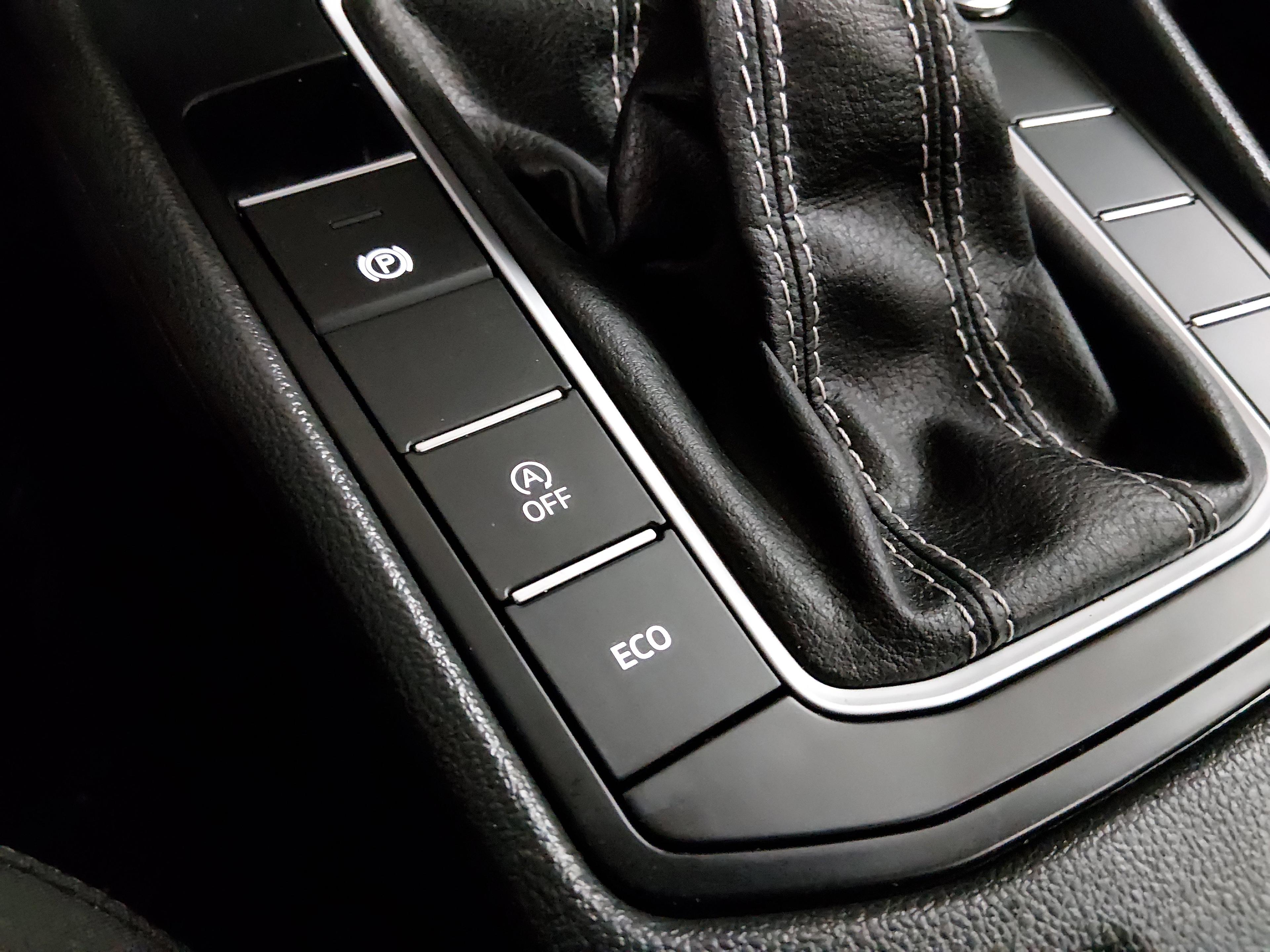 Volkswagen Jetta S Auto - Thumbnail 17