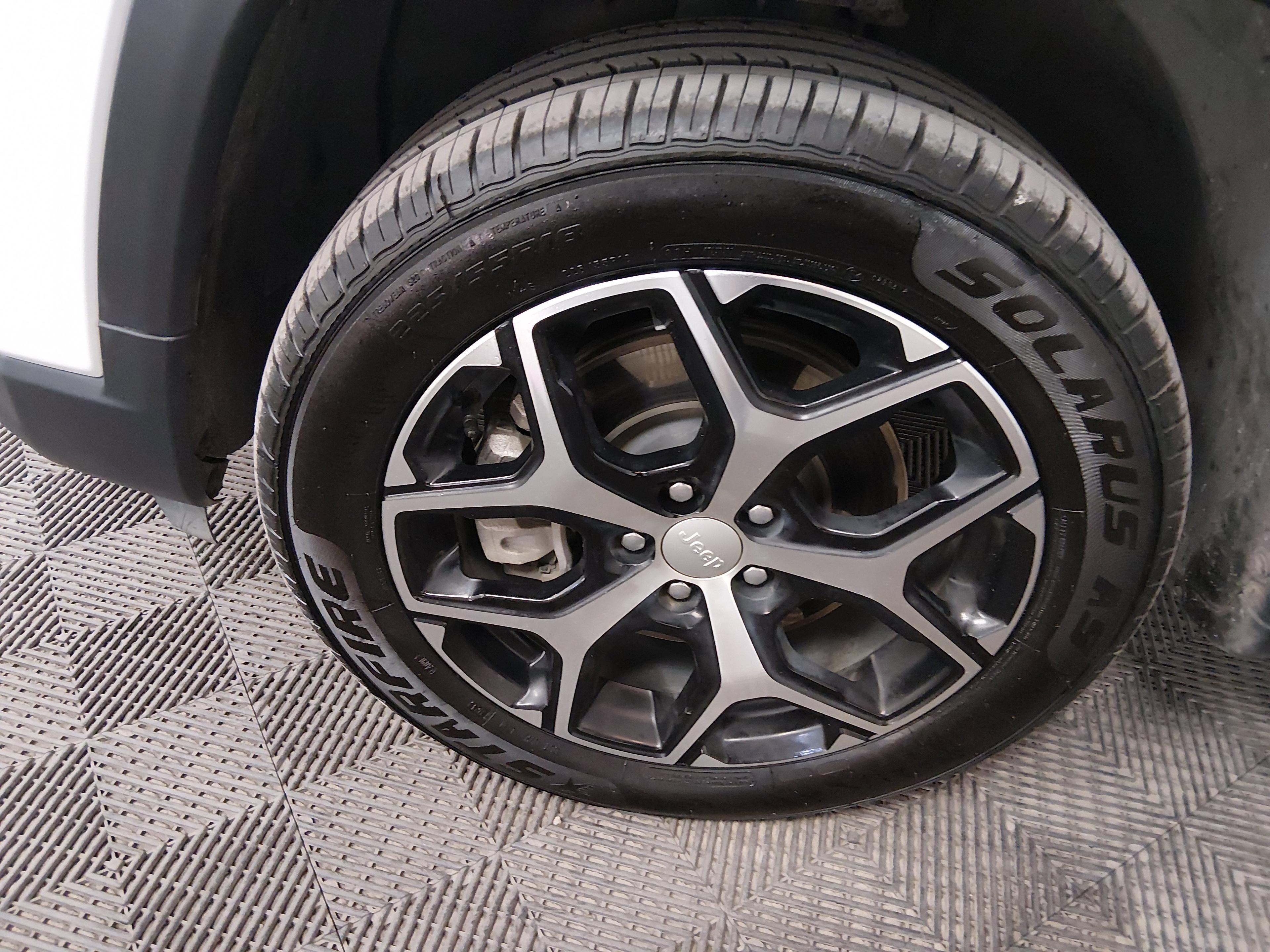 Jeep Compass Latitude 4X4 - Thumbnail 10