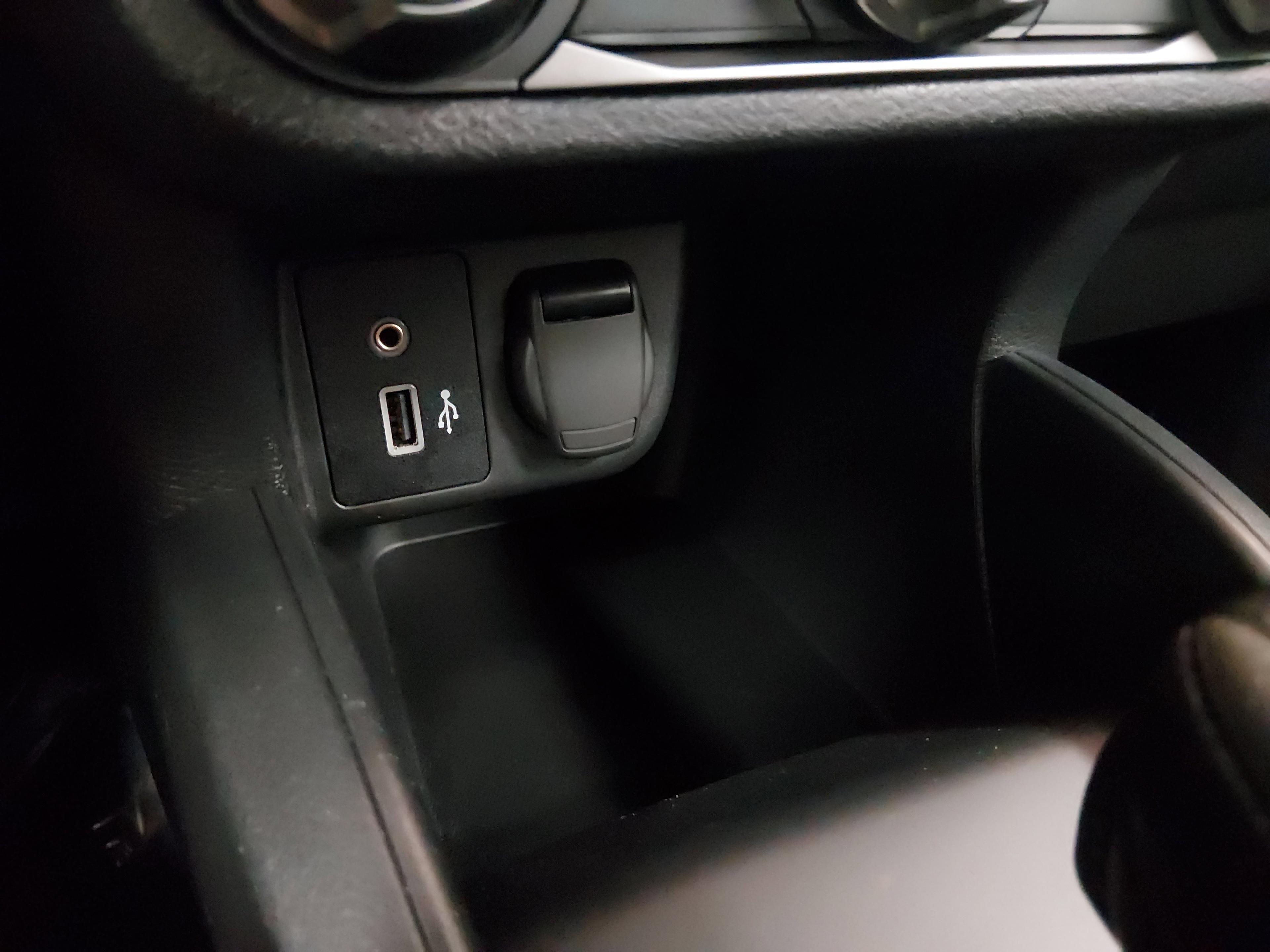 Nissan Versa S Cvt - Thumbnail 17