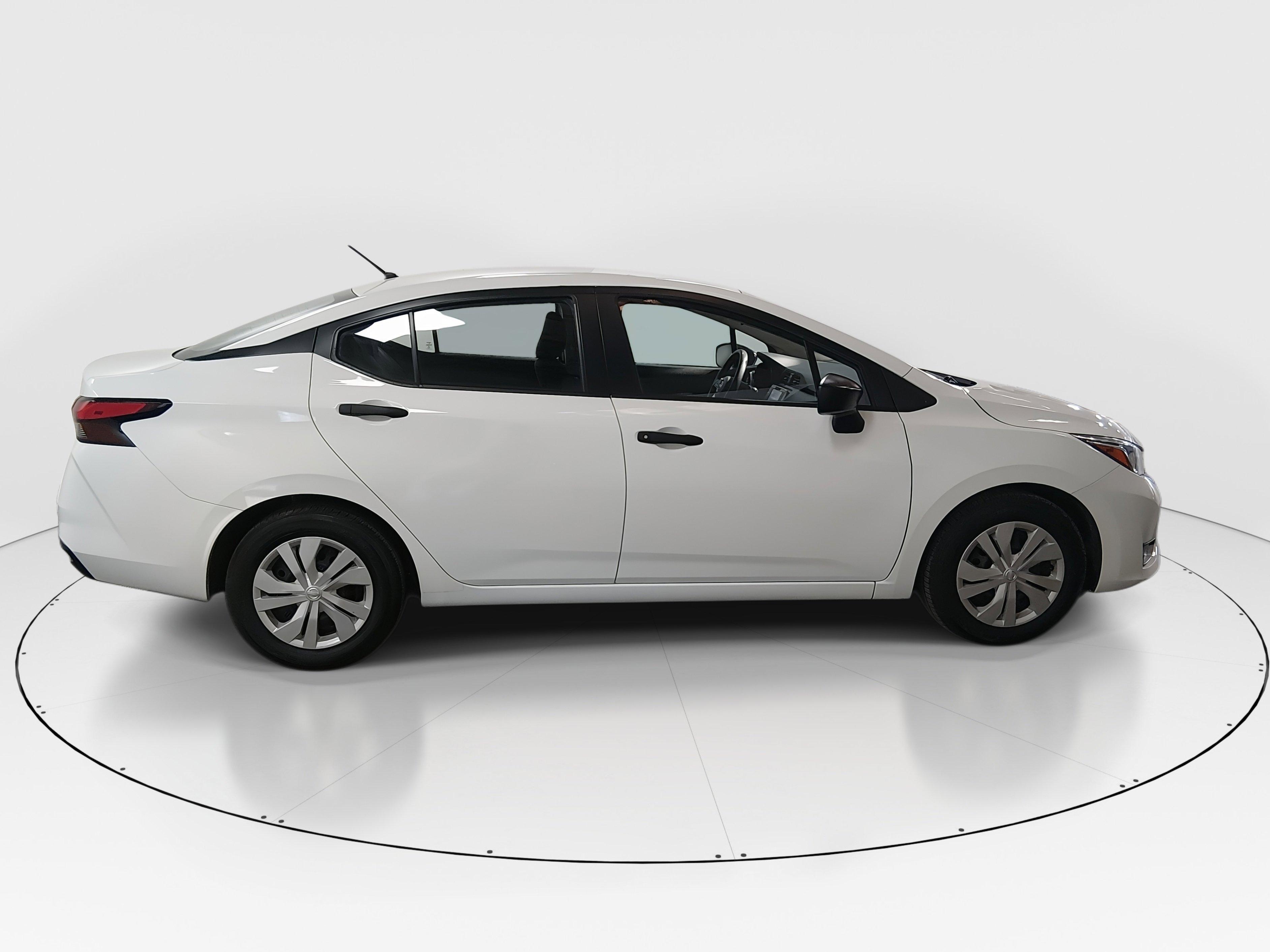 Nissan Versa S Cvt - Thumbnail 8