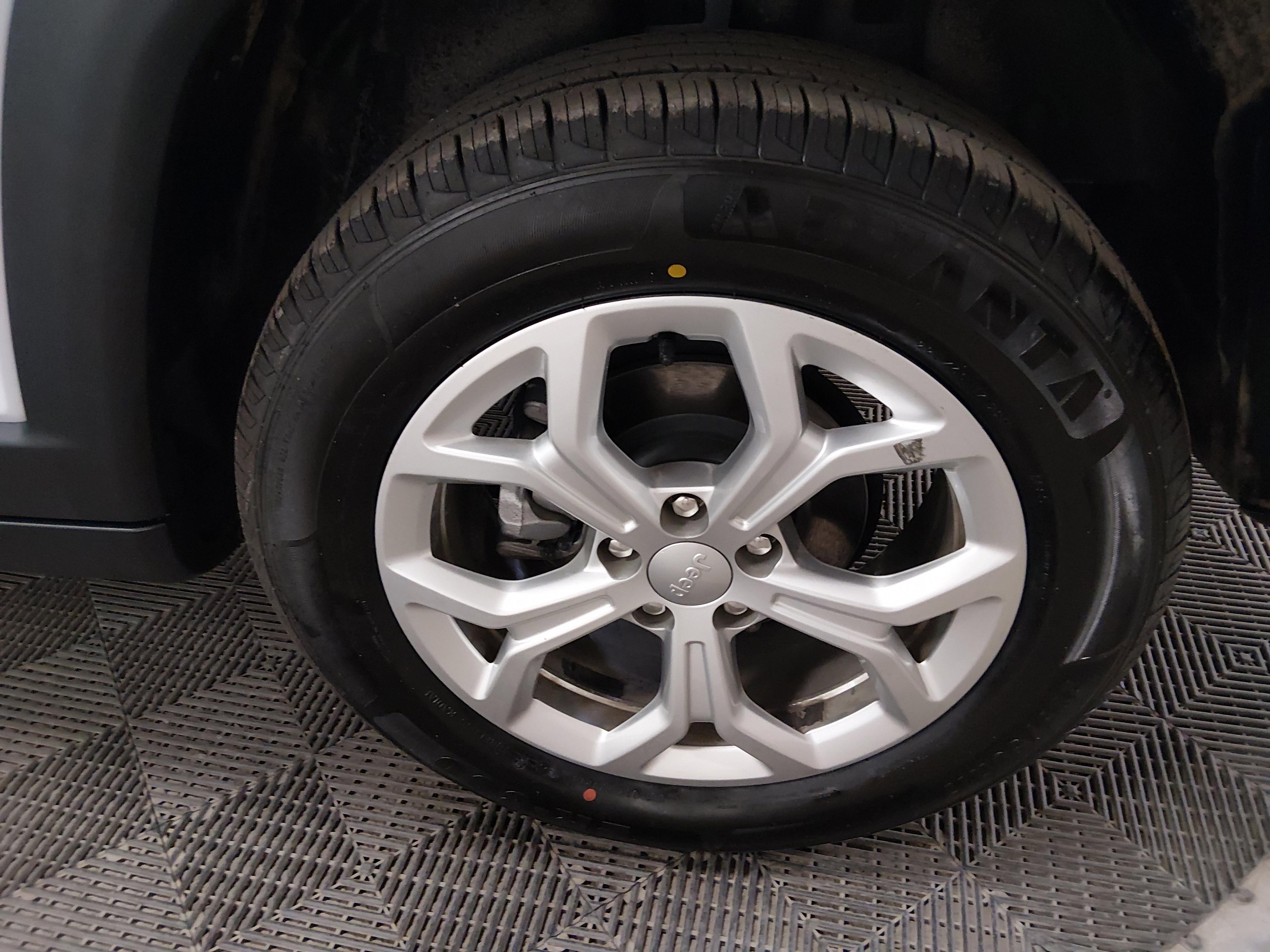 Jeep Compass Latitude 4X4 - Thumbnail 10