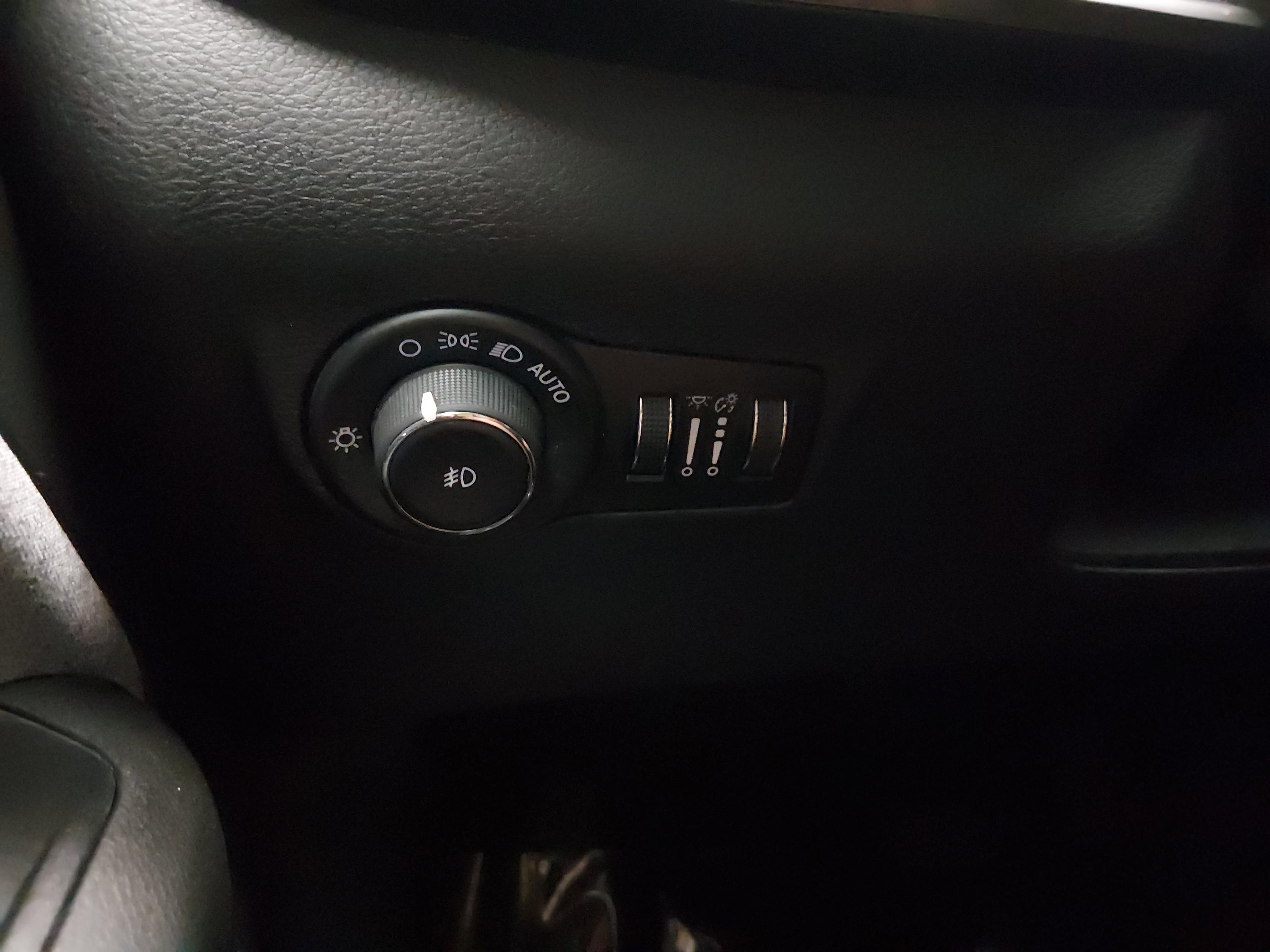 Jeep Compass Latitude 4X4 - Thumbnail 13