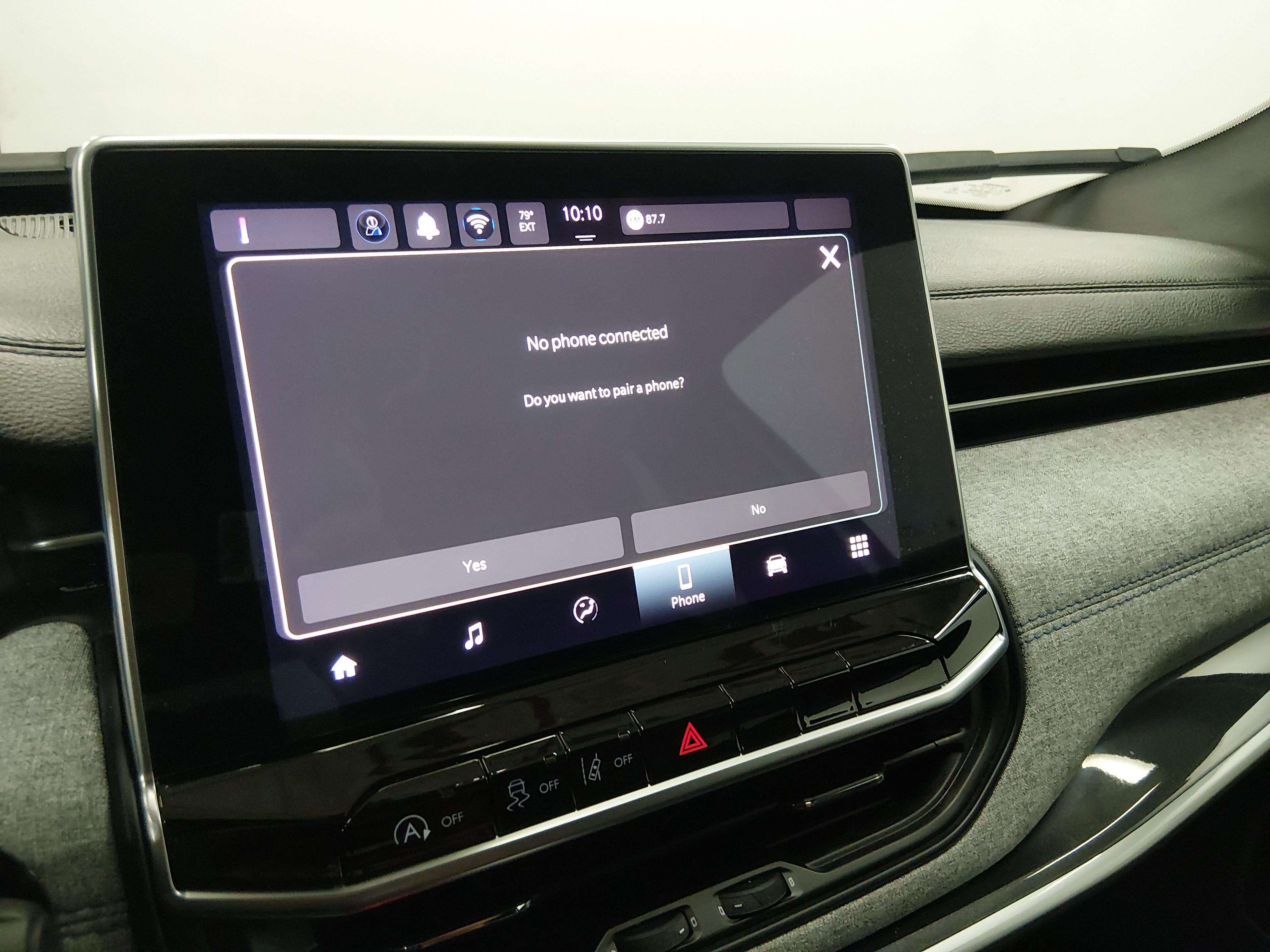 Jeep Compass Latitude 4X4 - Thumbnail 19