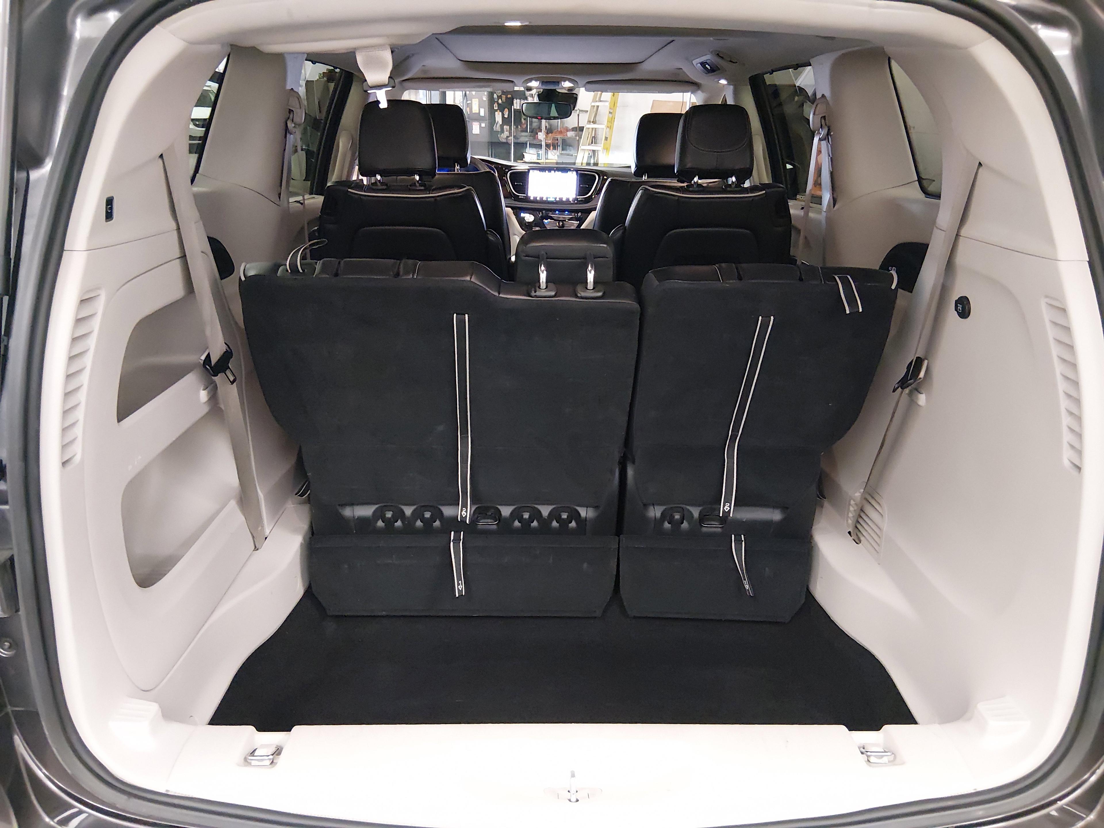 Chrysler Pacifica Limited Fwd - Thumbnail 11