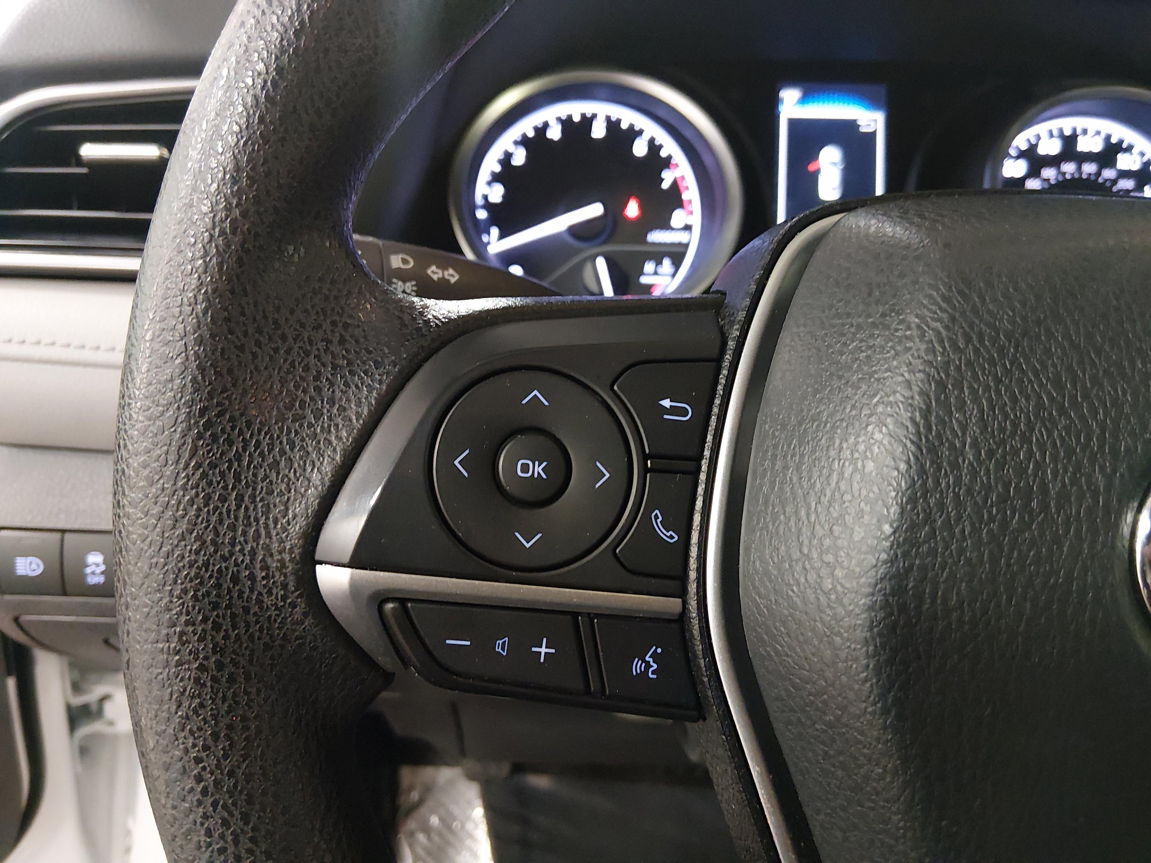 Toyota Camry Le Auto - Thumbnail 12