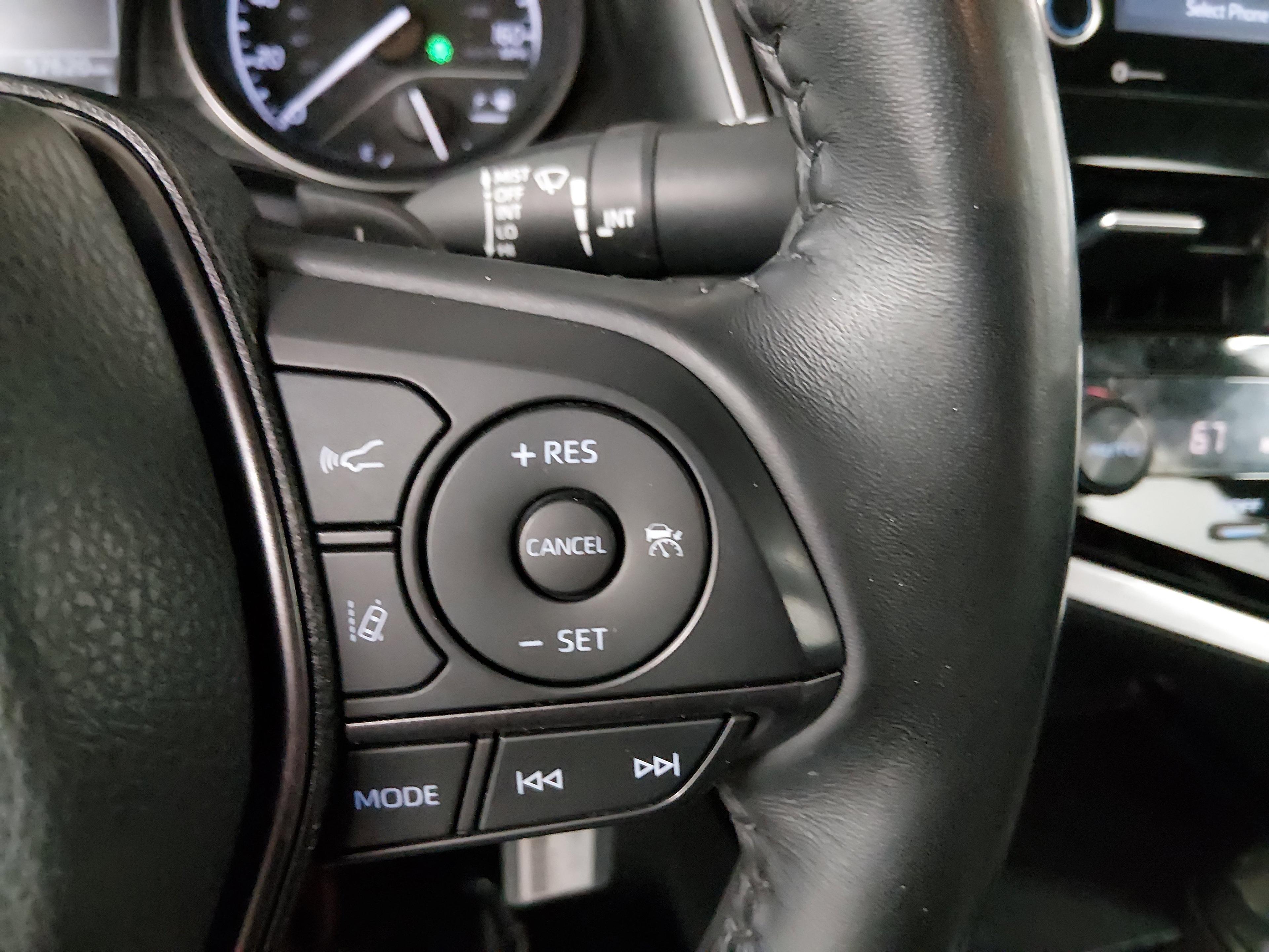 Toyota Camry Se Auto - Thumbnail 18