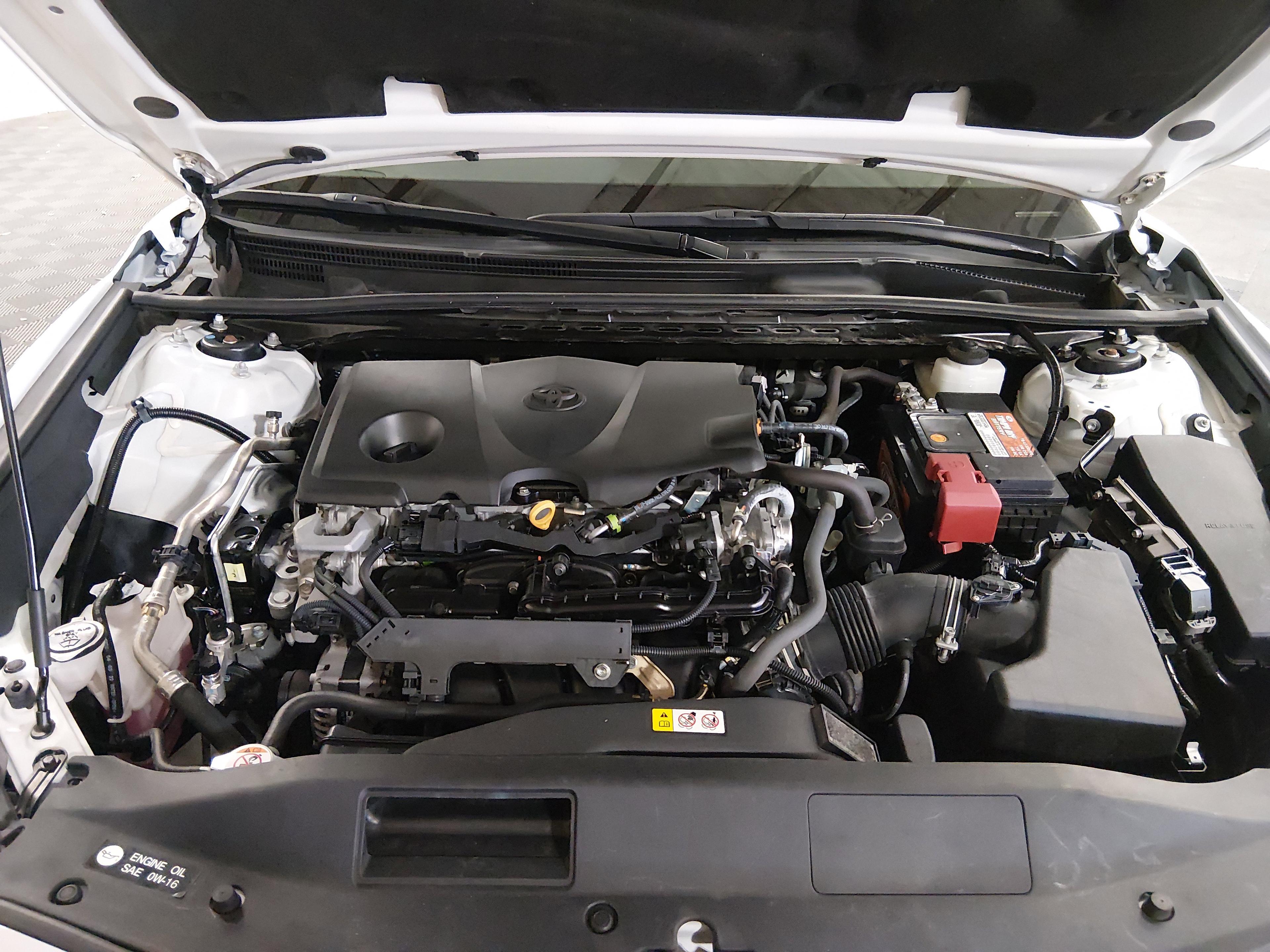 Toyota Camry Se Auto - Thumbnail 9