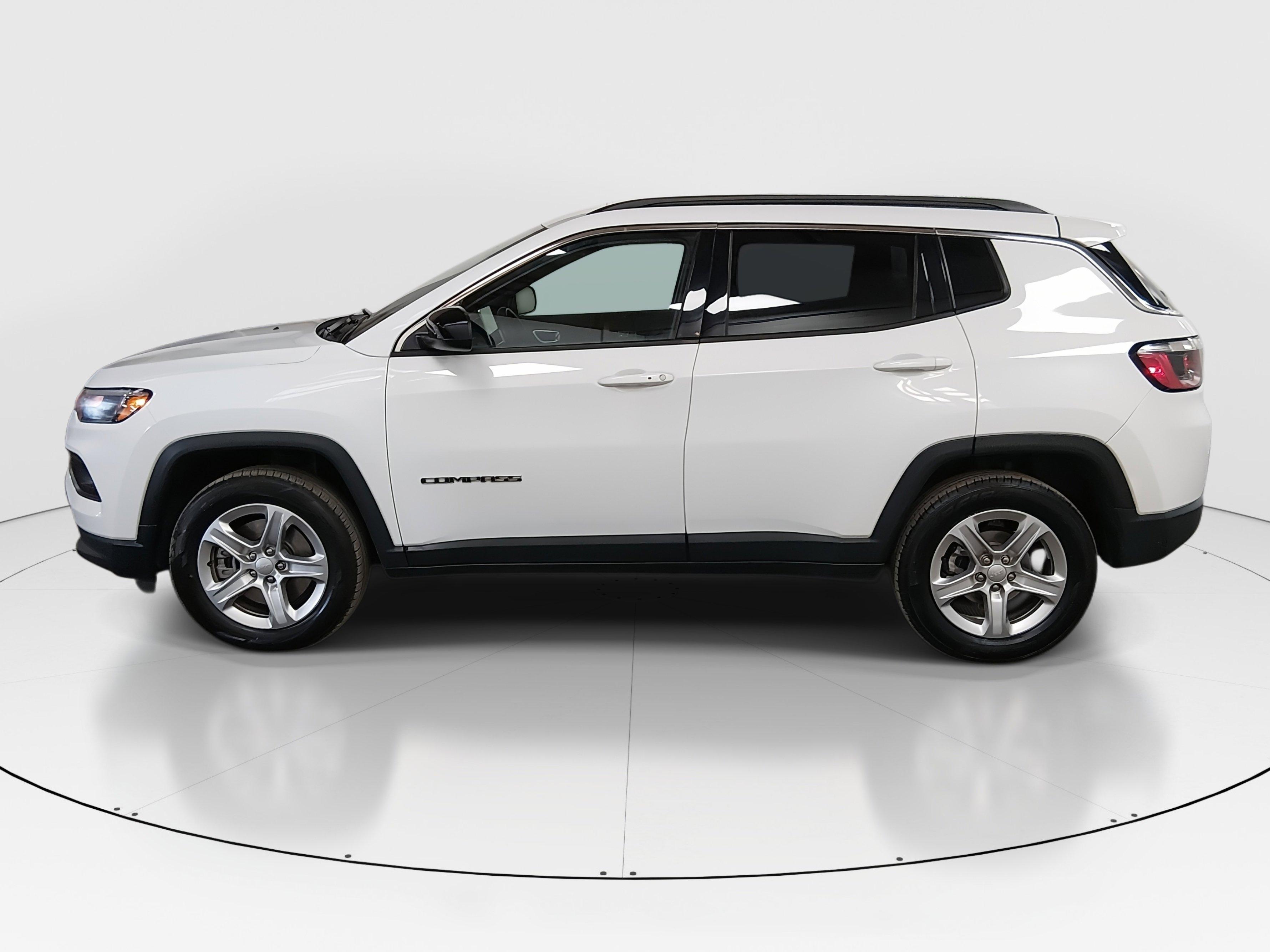 Jeep Compass Latitude 4X4 - Thumbnail 4