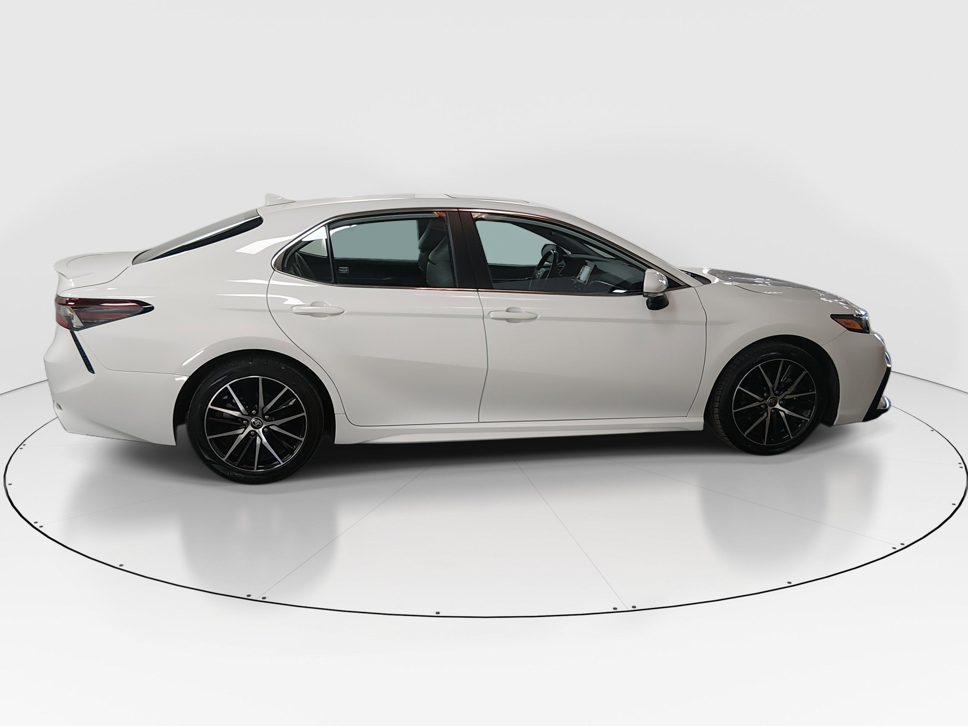 Toyota Camry Se Auto - Thumbnail 8