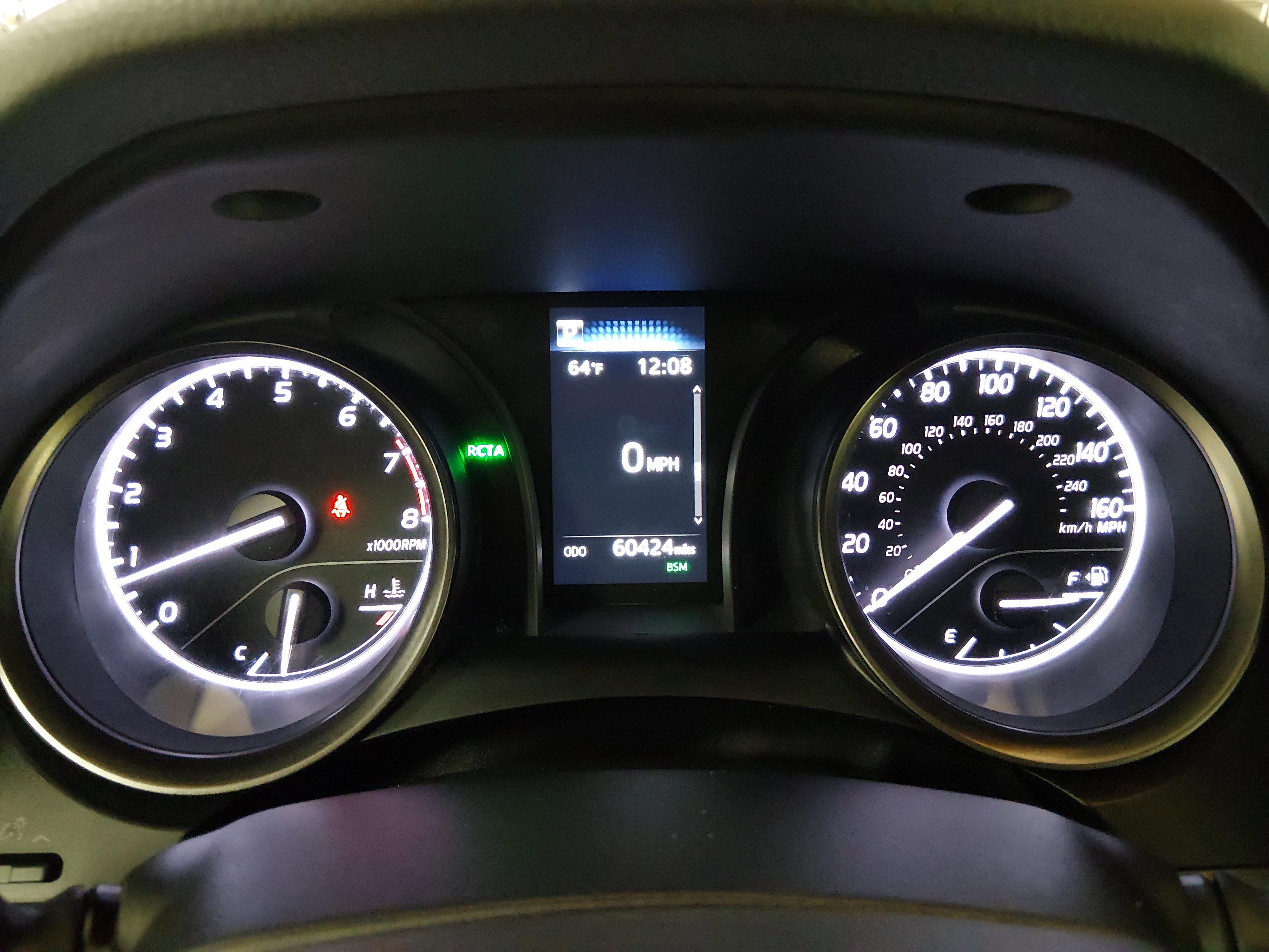 Toyota Camry Se Auto - Thumbnail 14