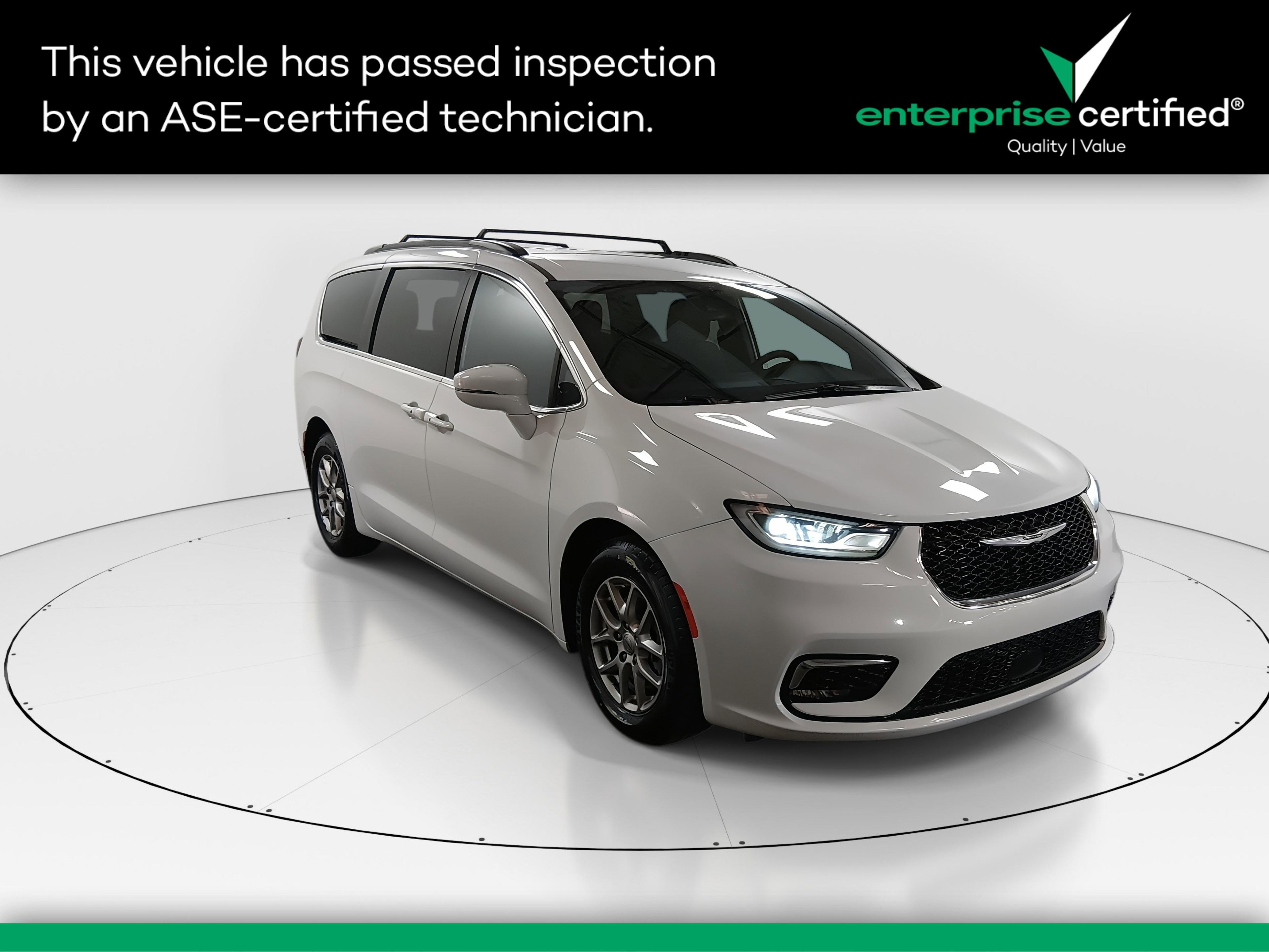 Chrysler Pacifica Touring Fwd - View 1