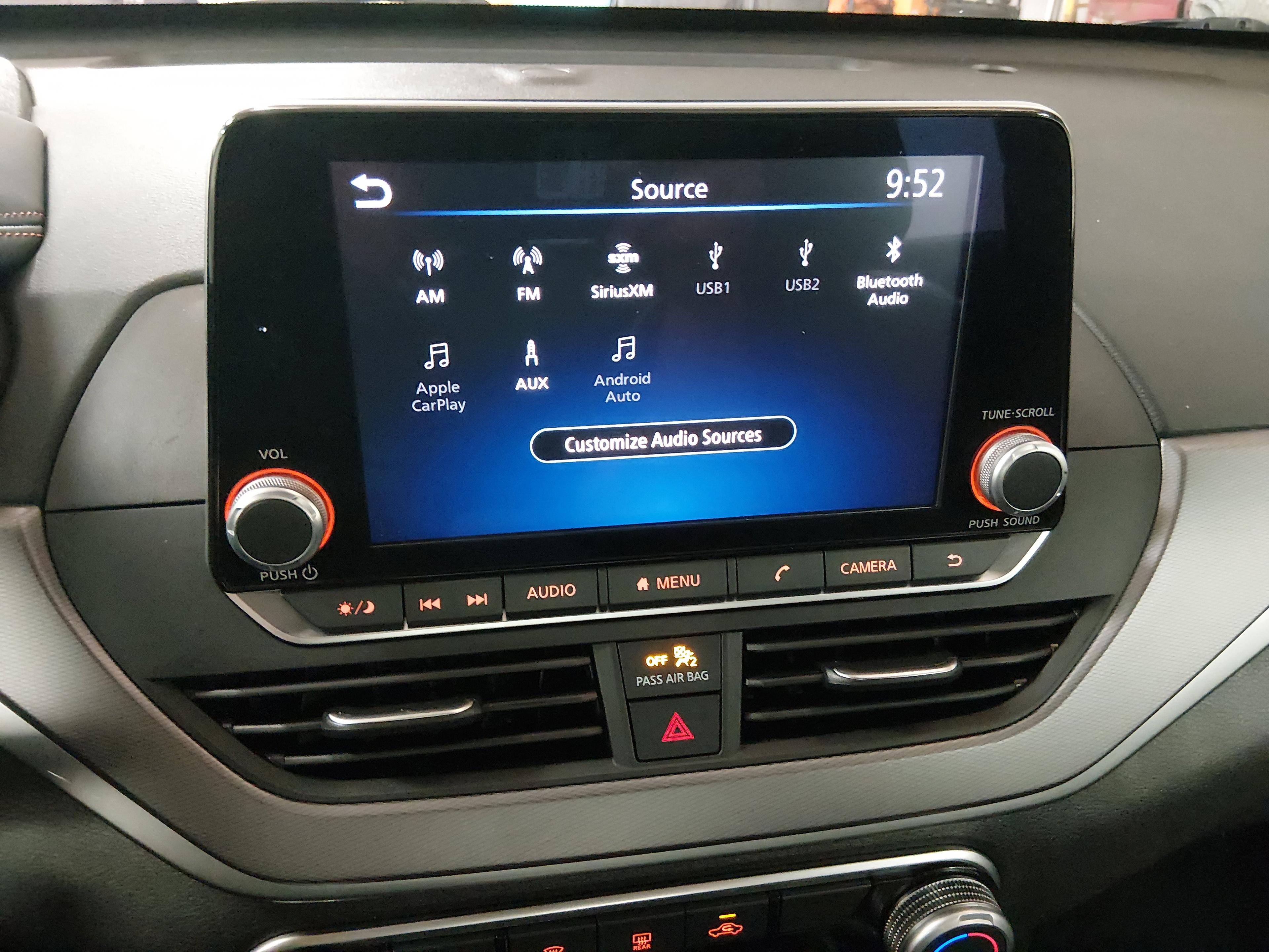 Nissan Altima 2.5 Sr Sedan - Thumbnail 19