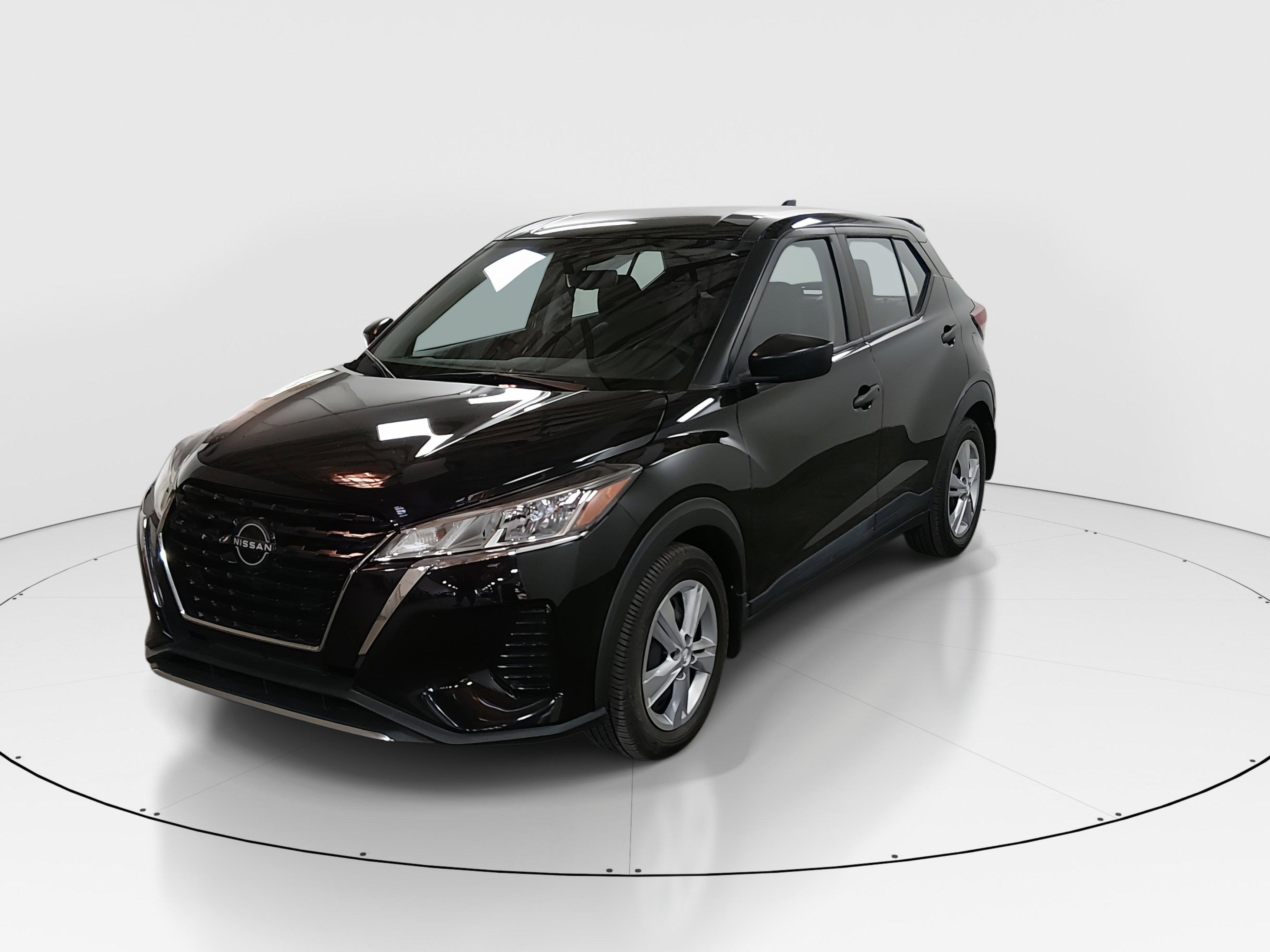 Nissan Kicks S Fwd - Thumbnail 3