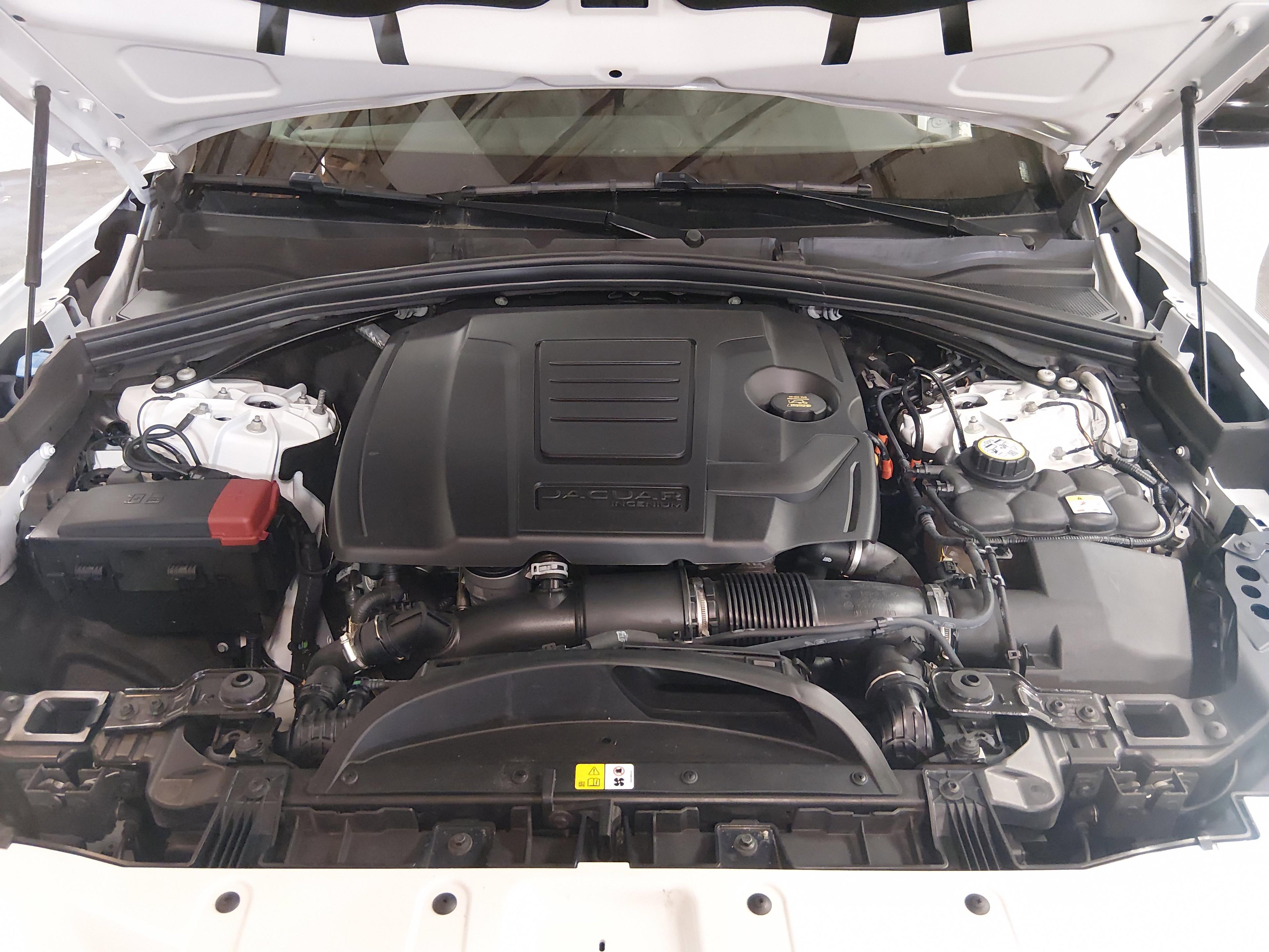 Jaguar F-Pace R-Dynamic S P250 Awd - Thumbnail 9