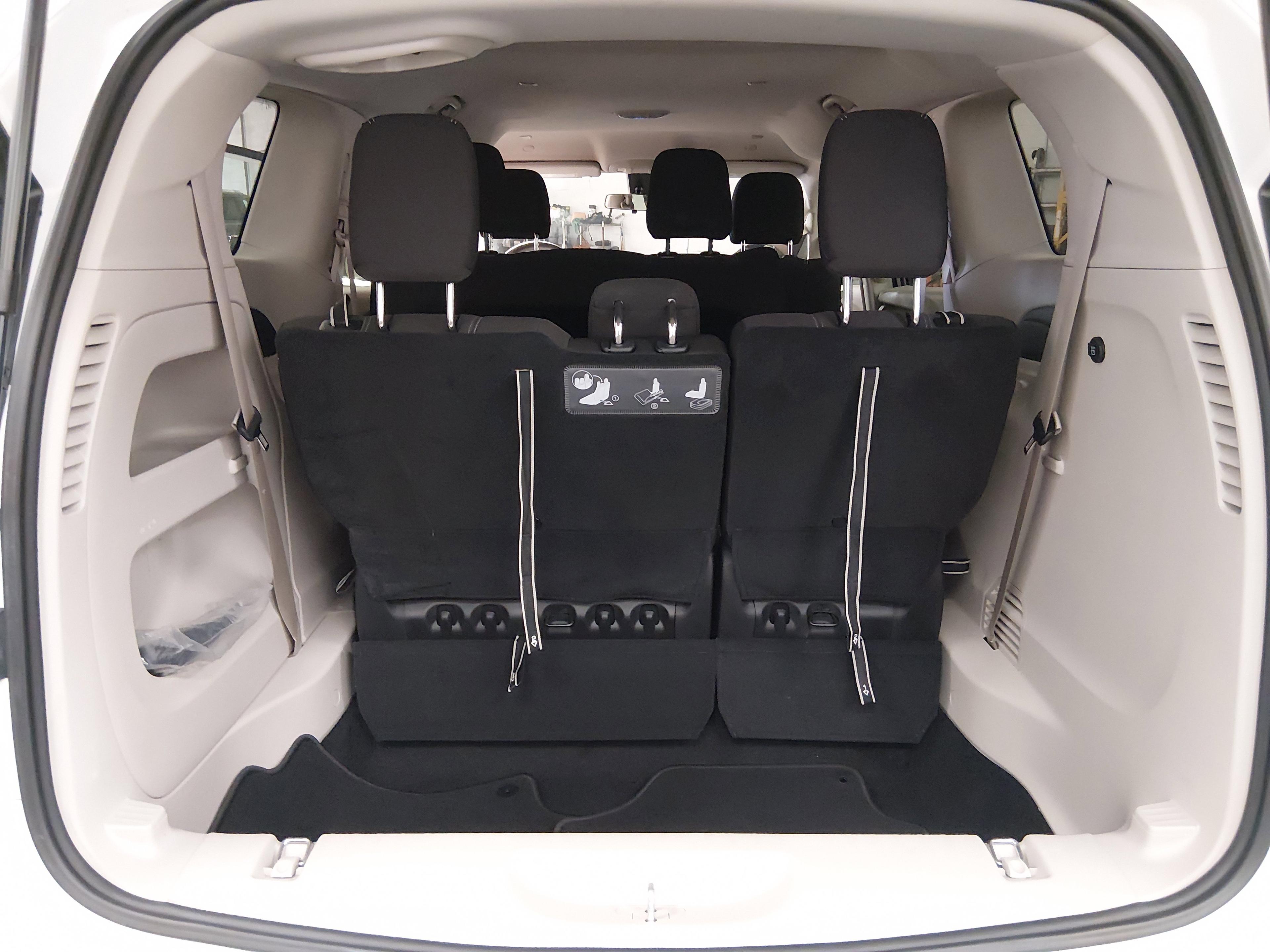 Chrysler Voyager L Fwd - Thumbnail 11