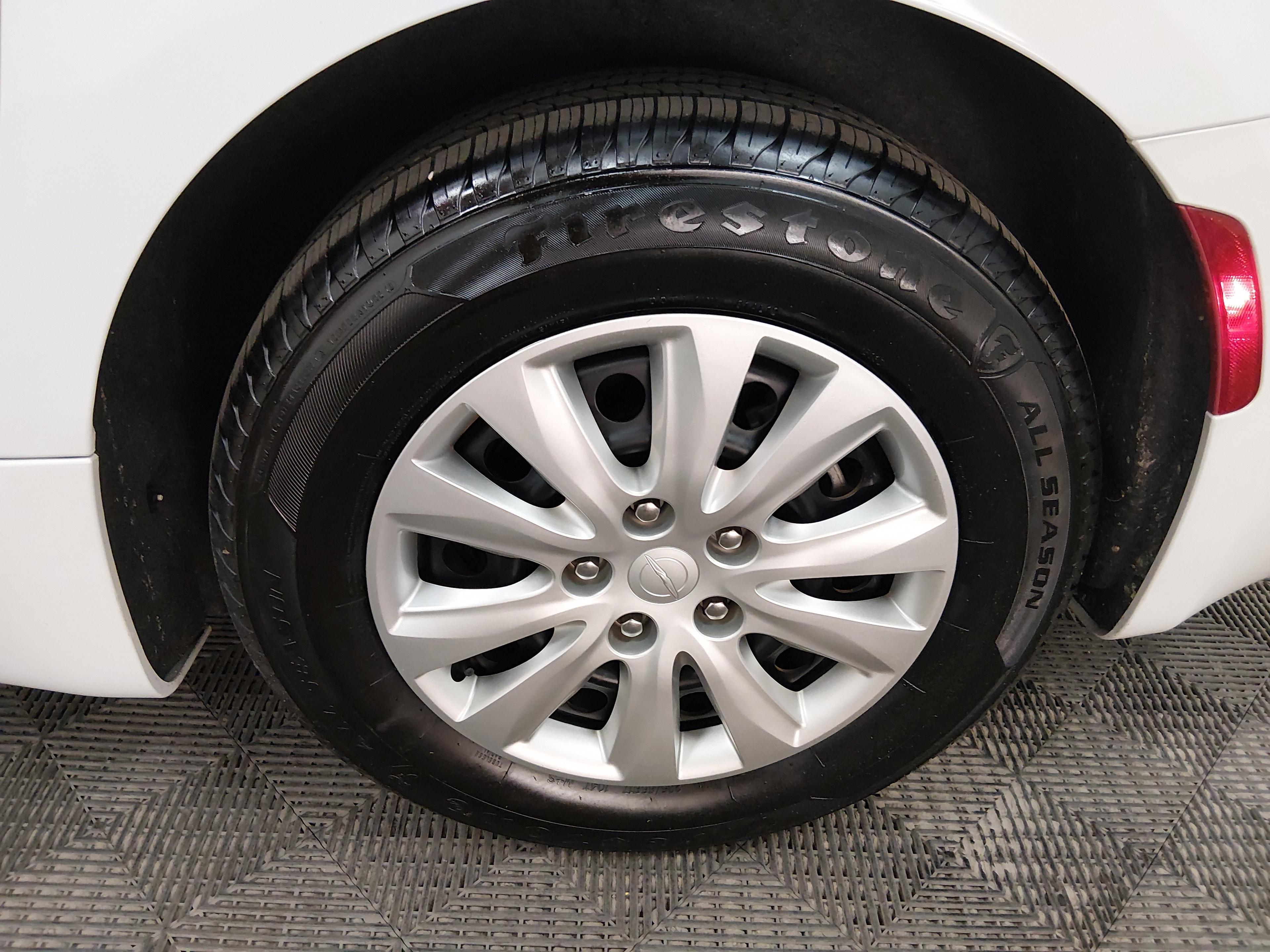 Chrysler Voyager L Fwd - Thumbnail 10