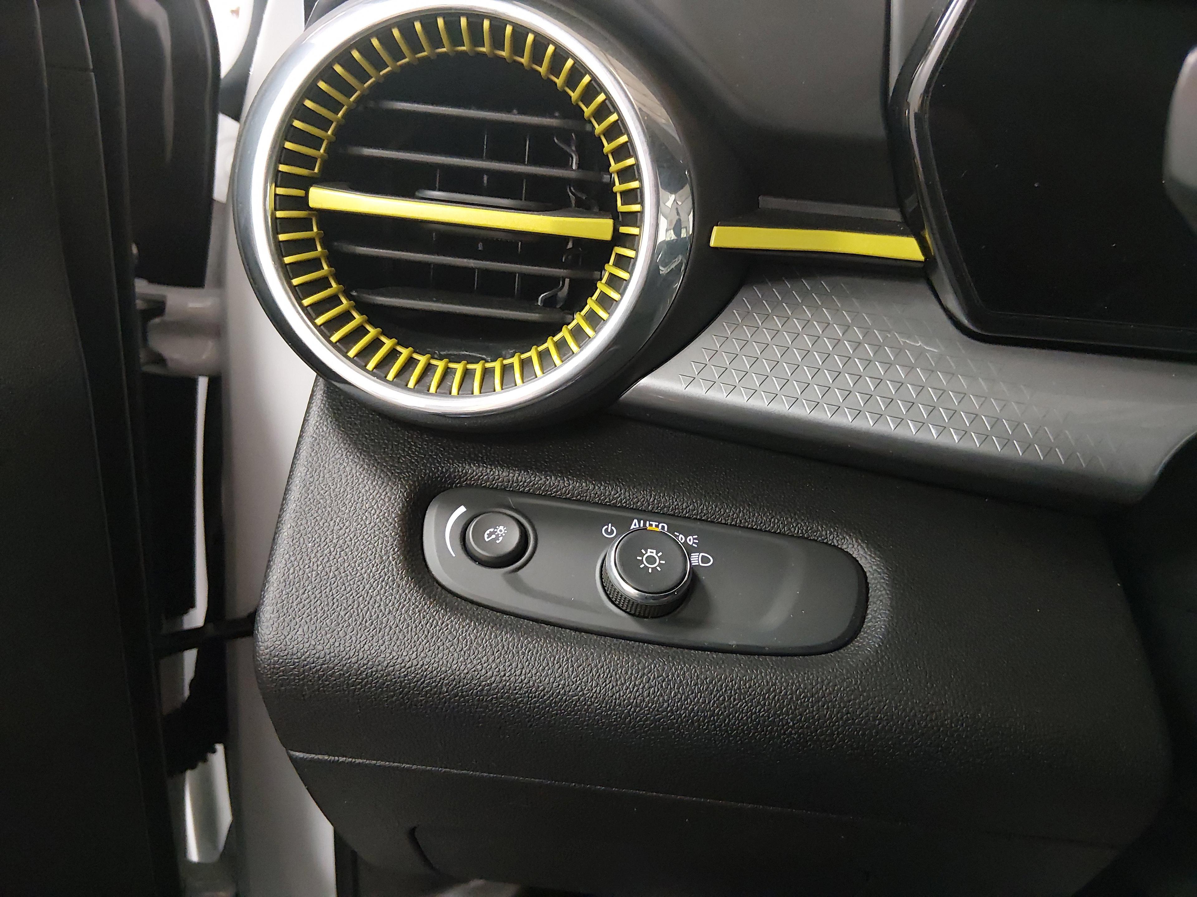 Chevrolet Trax Fwd 4Dr Lt - Thumbnail 13