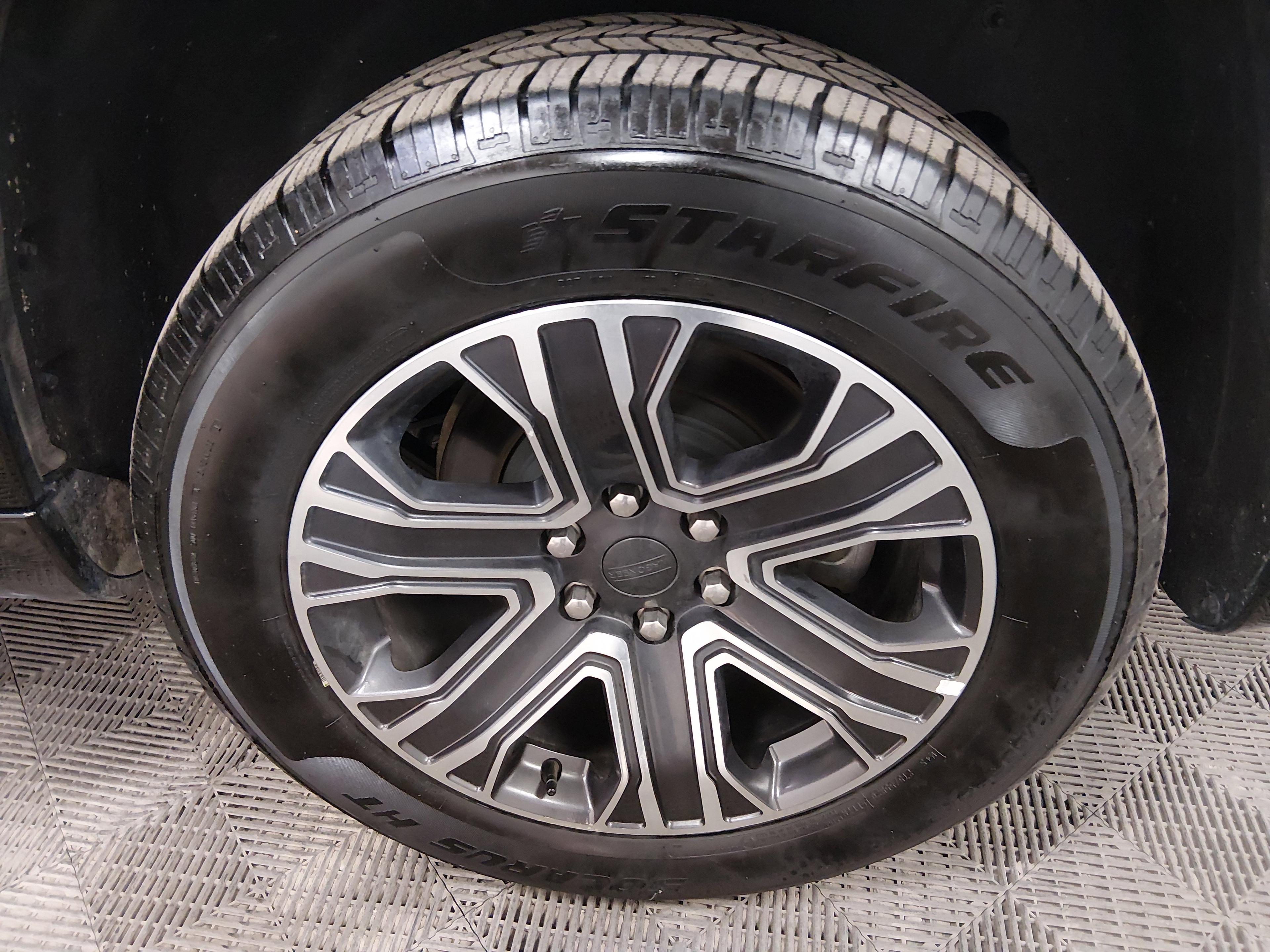 Jeep Wagoneer Series Ii 4X2 - Thumbnail 10