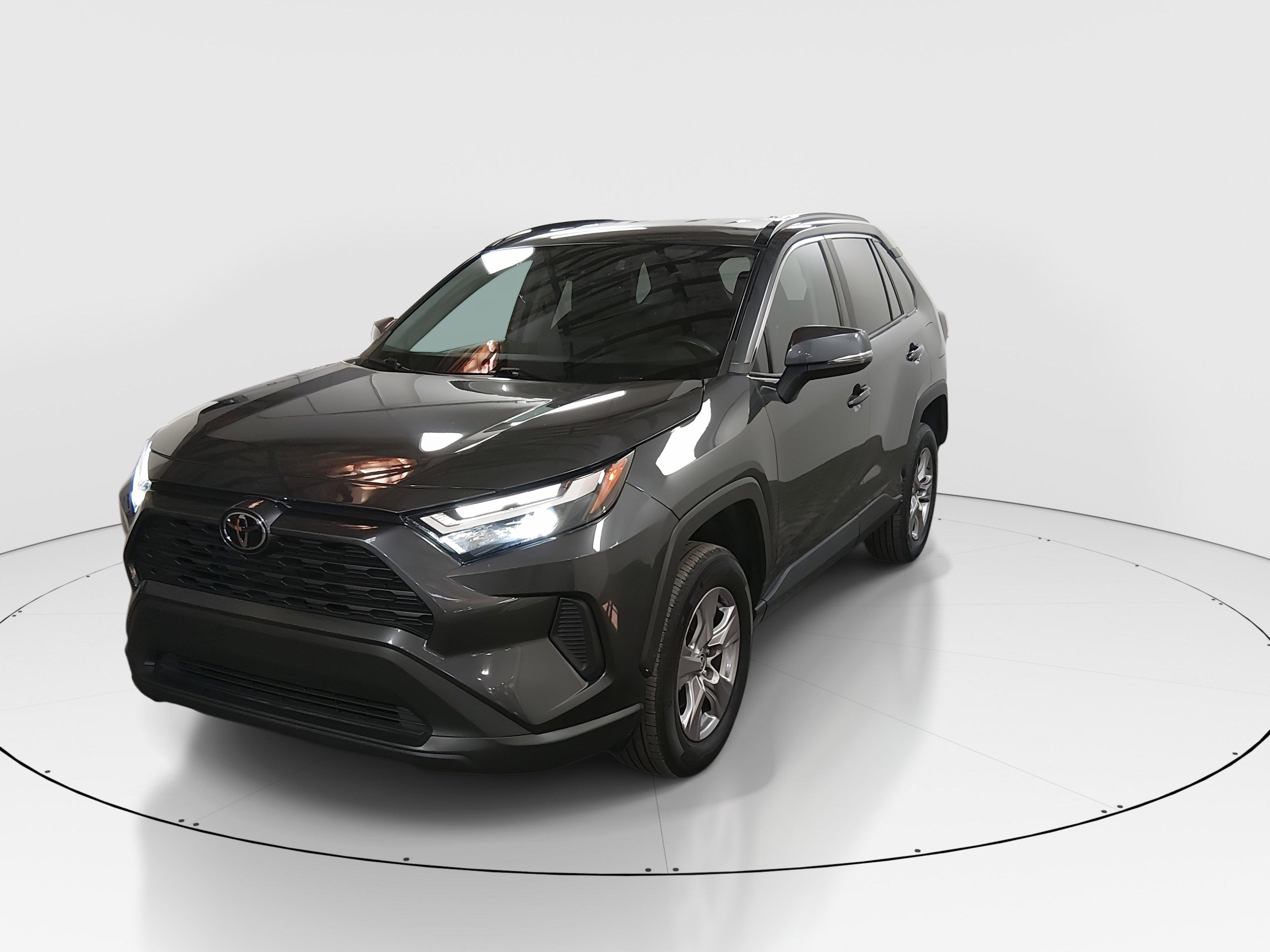 Toyota Rav4 Xle Fwd - Thumbnail 3