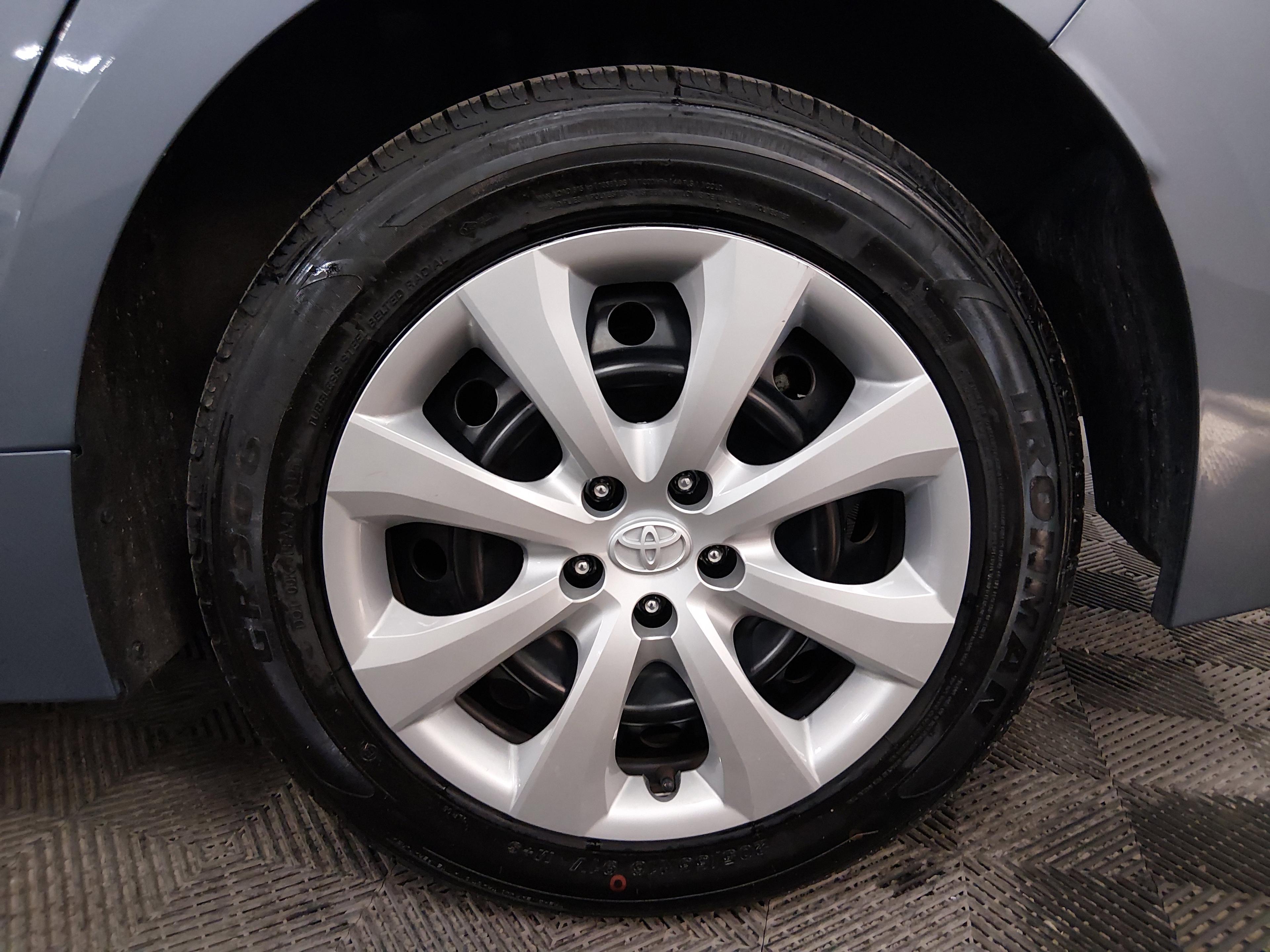 Toyota Corolla Le Cvt - Thumbnail 10