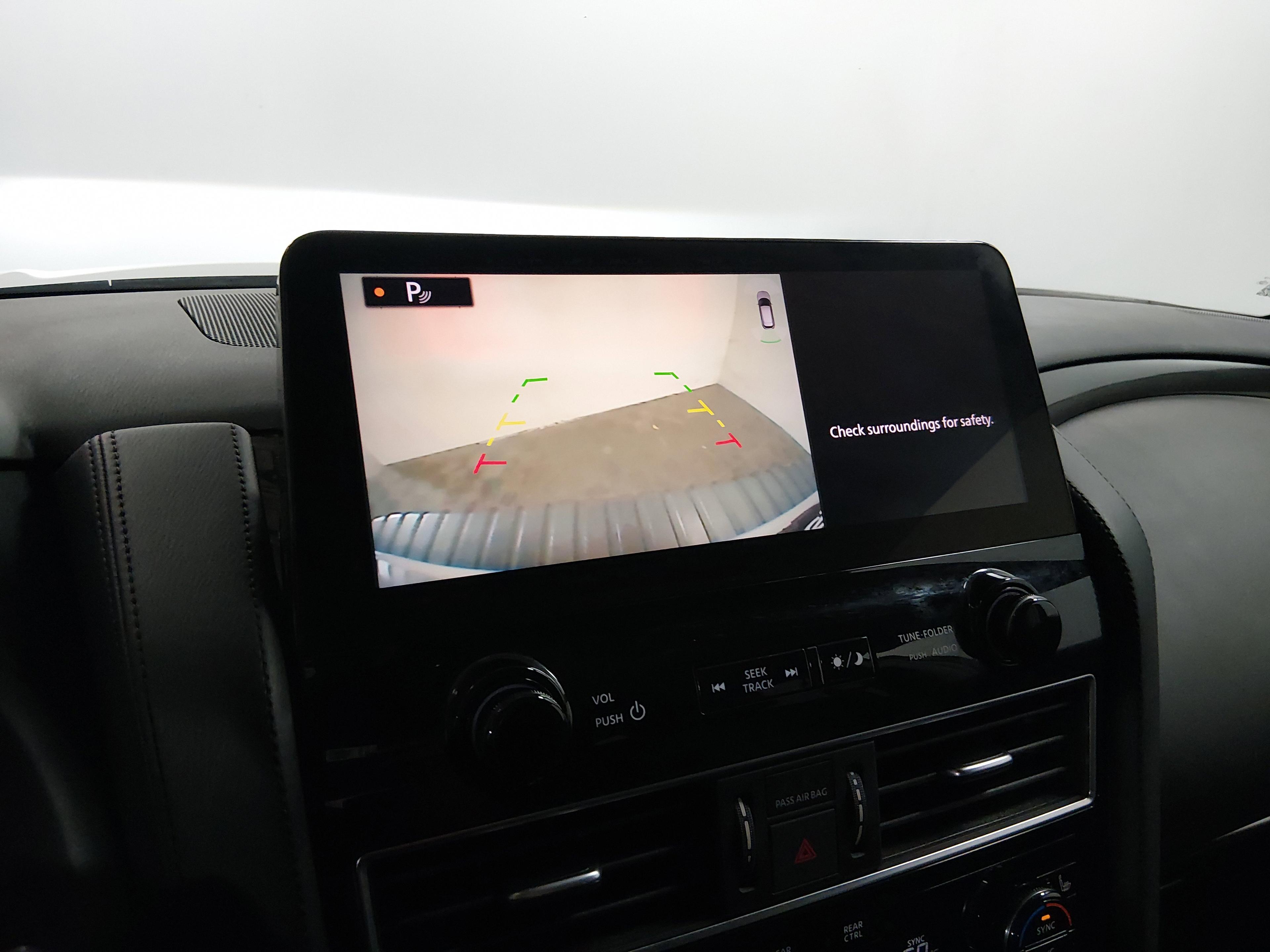 Nissan Armada 4X2 Sv - Thumbnail 17