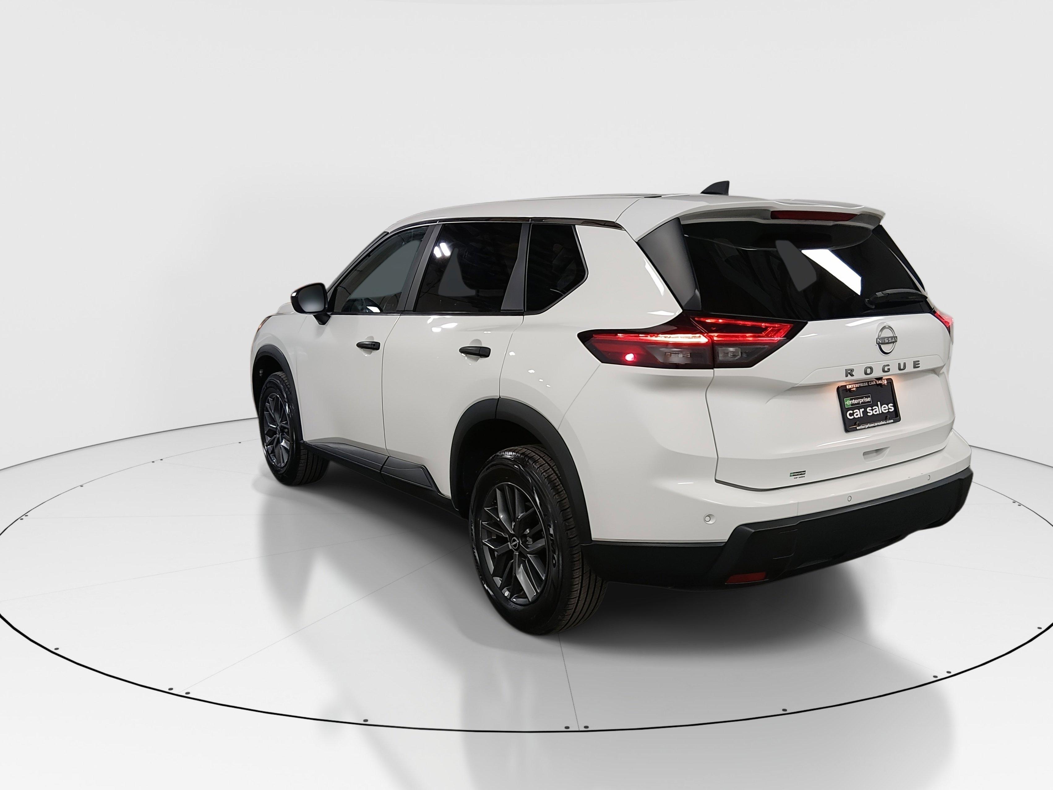 Nissan Rogue Fwd S - Thumbnail 5