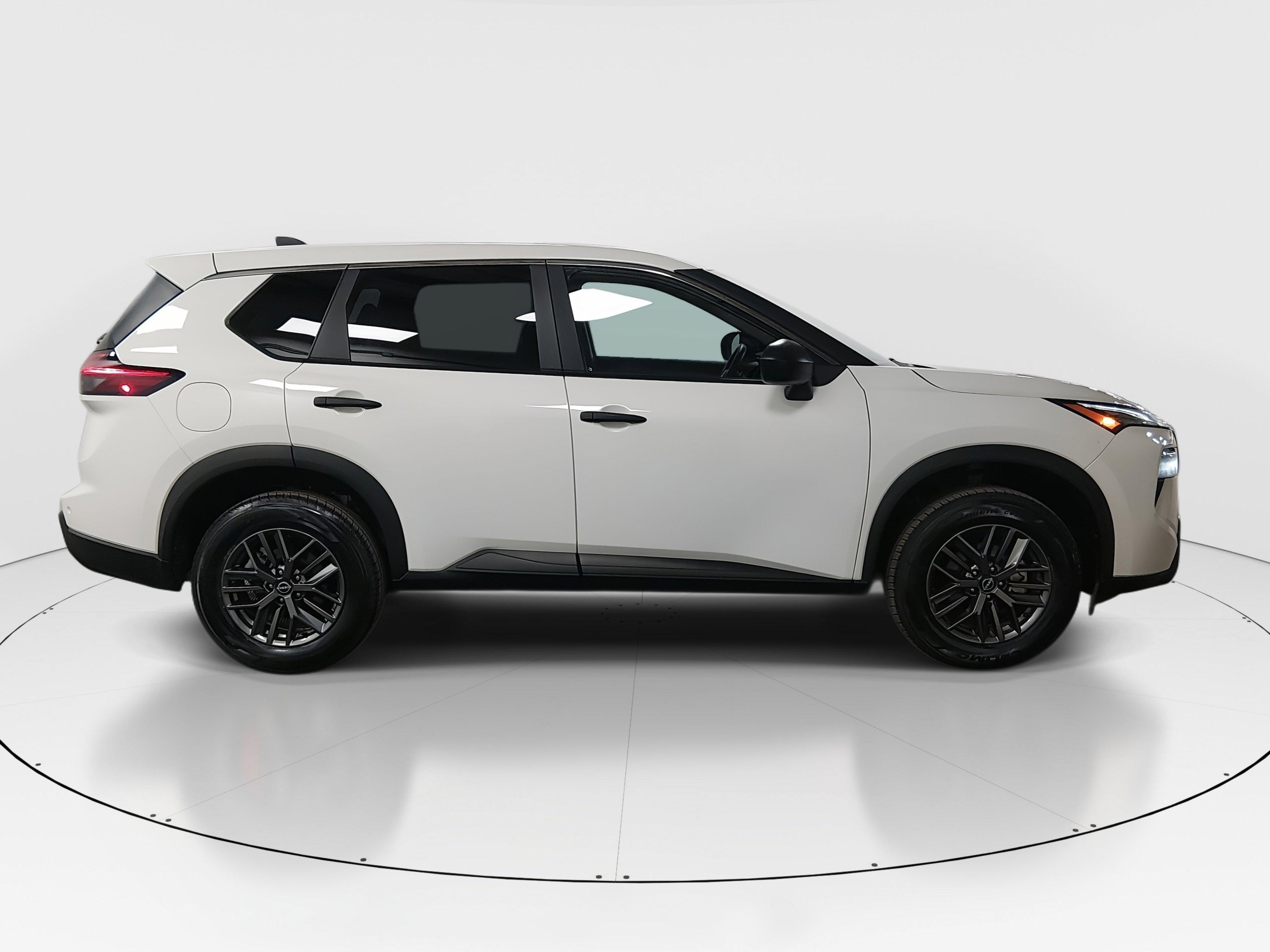 Nissan Rogue Fwd S - Thumbnail 8