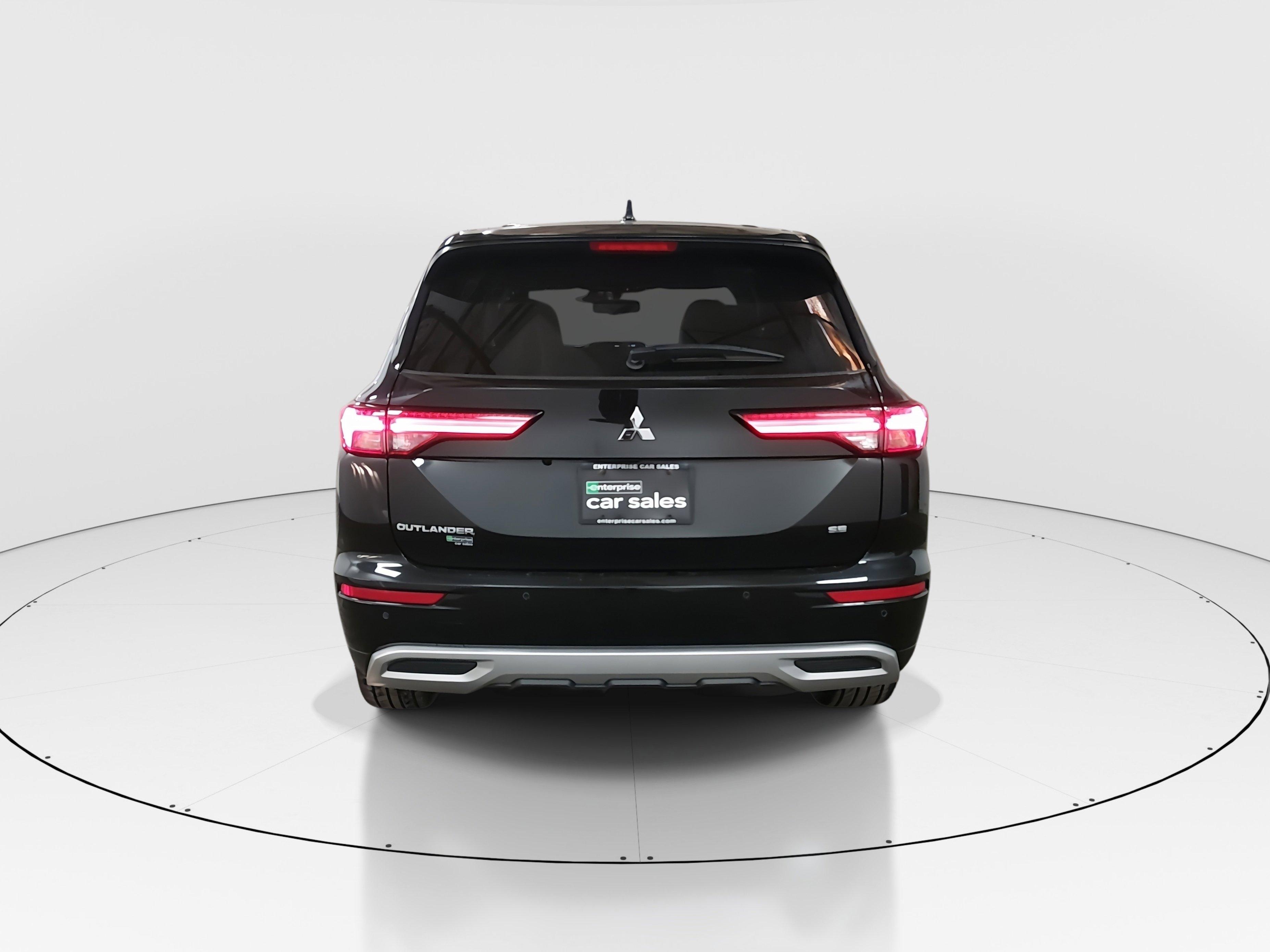 Mitsubishi Outlander Se Fwd - Thumbnail 6